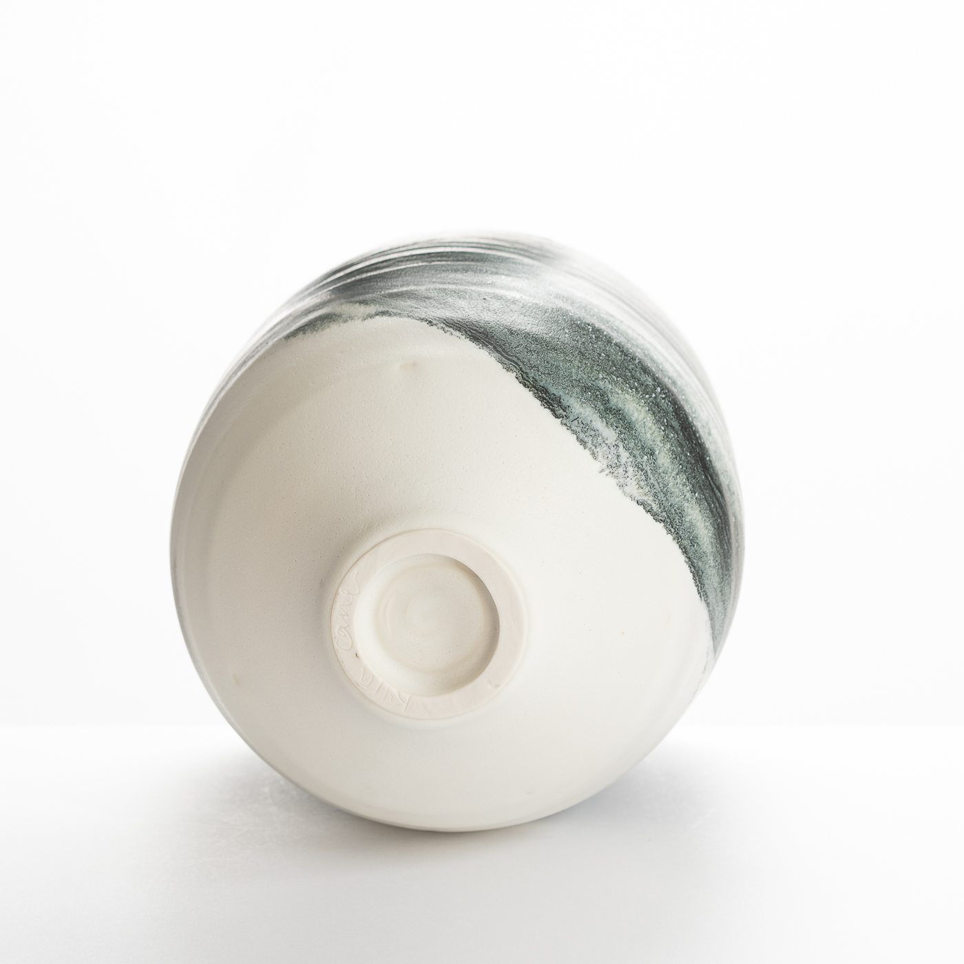 KC225Y463 Limoges Porcelain Bowl