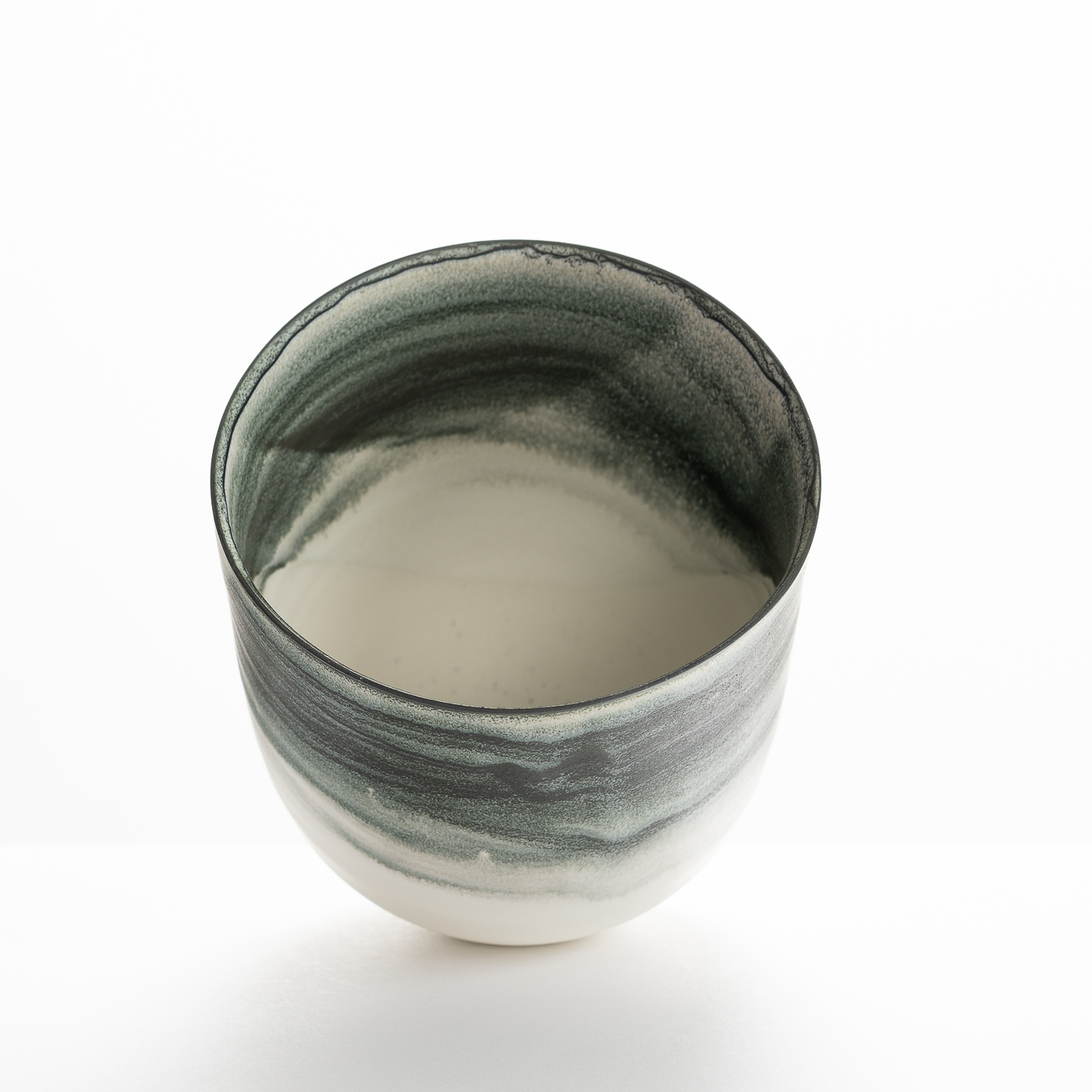 KC225Y464 Limoges Porcelain Bowl