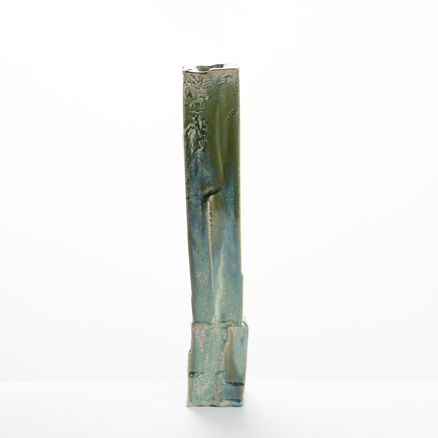 DB215Y43 Tall Two-Part Vase