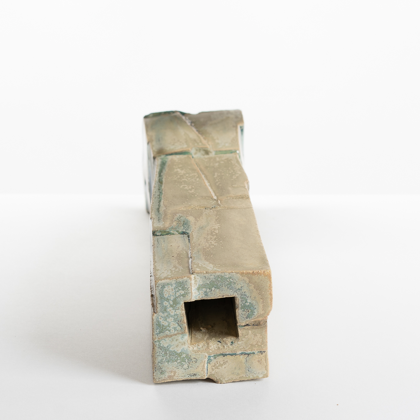 DB215Y49 Tall Two-Part Vase