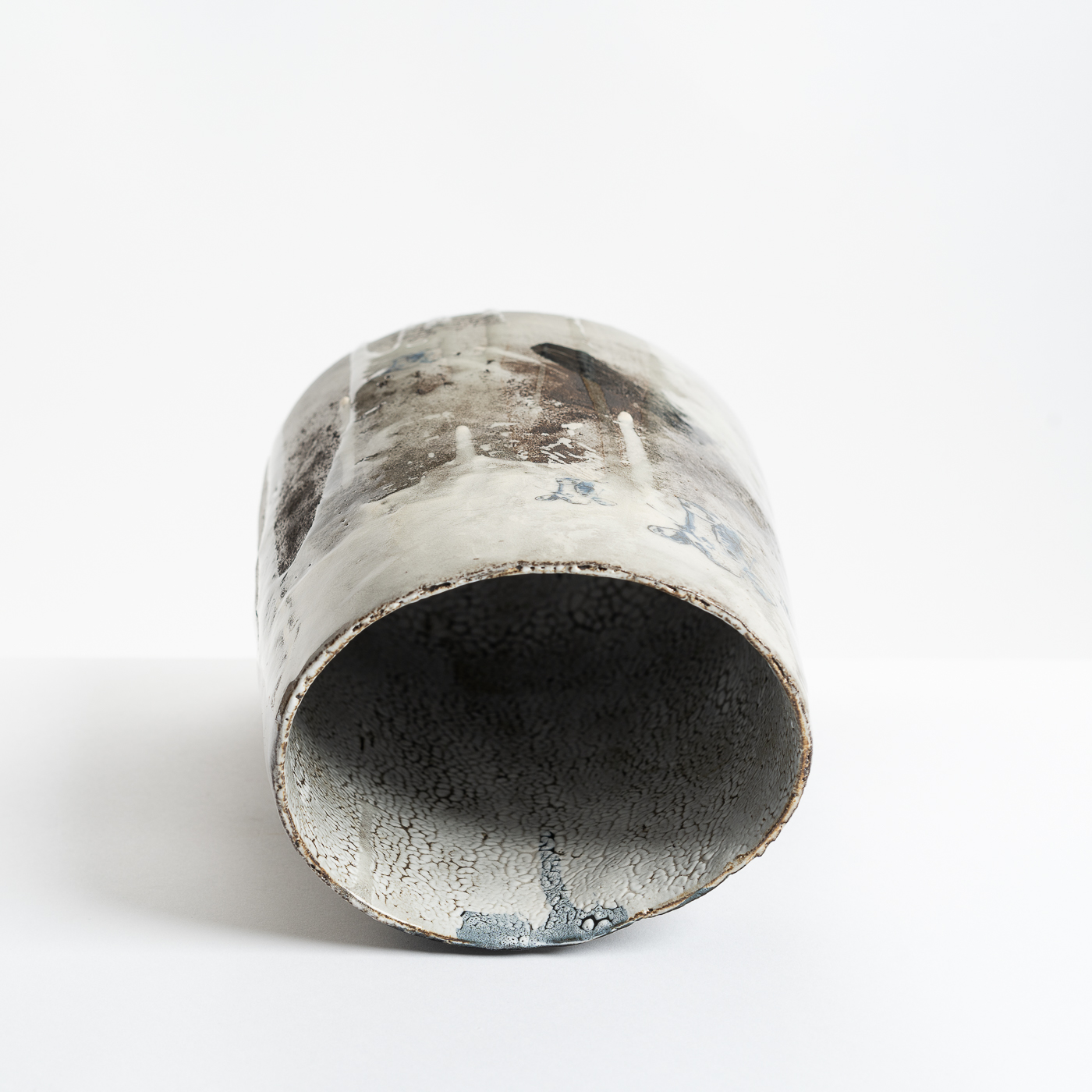 FT265Y129 Vase 'Altered Animals'