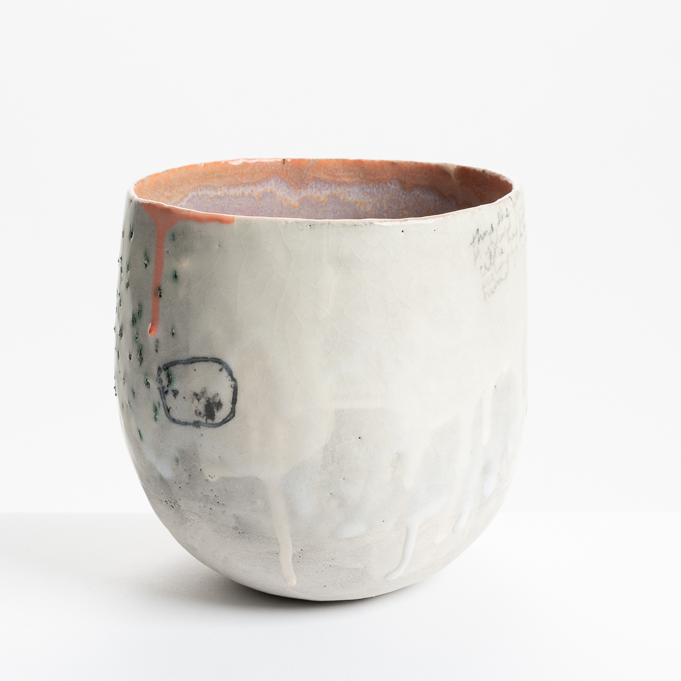 FT265Y132 Bowl 'Altered Animals'