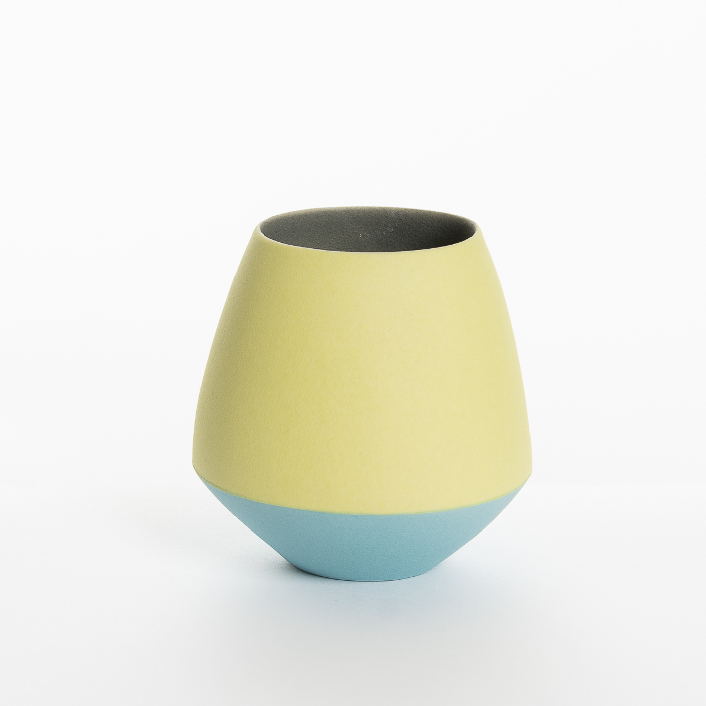 MW354Y104 Small Vessel