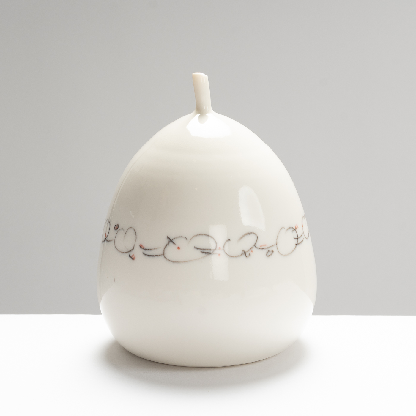 BP577Y28 Decorated Vase with Stalk