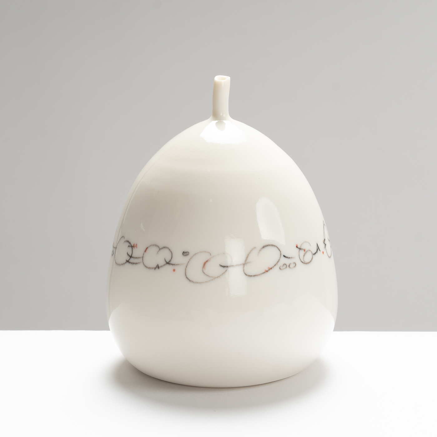 BP577Y28 Decorated Vase with Stalk