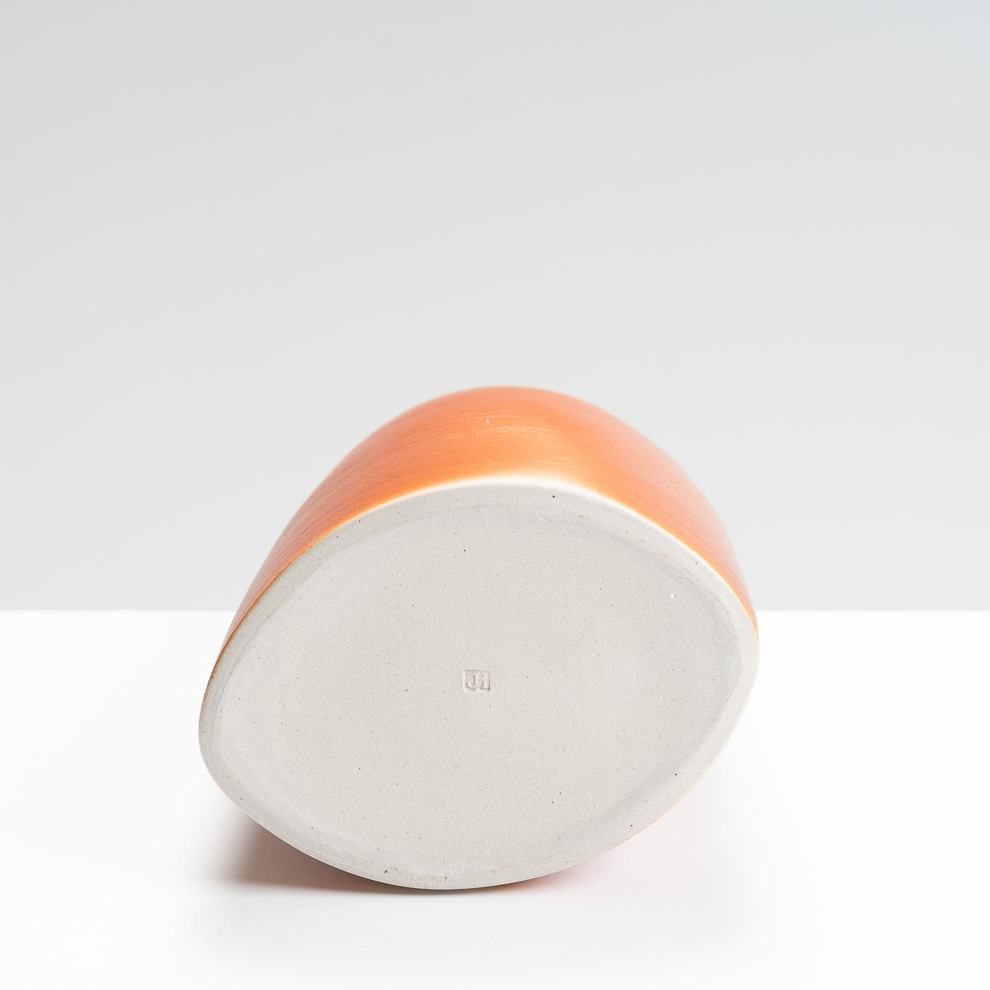 JH57Y319 Orange Vase