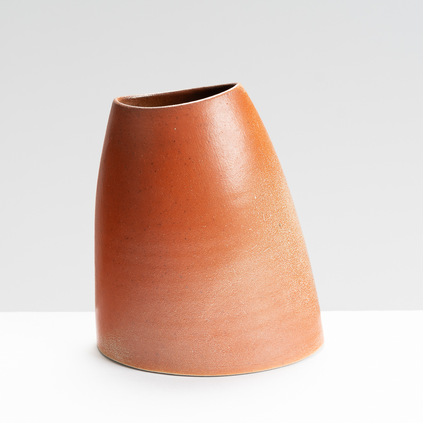 JH57Y320 Orange Vase
