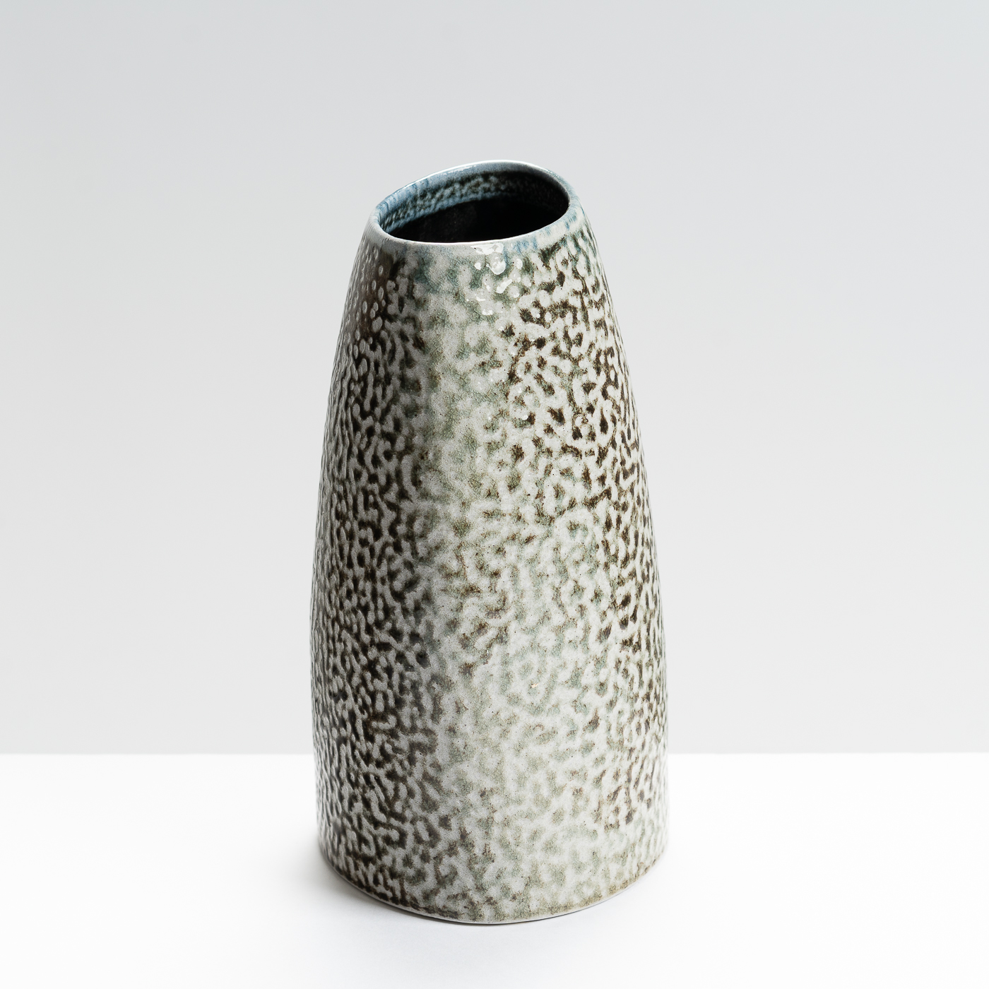 JH57Y325 Blue/Grey Vase