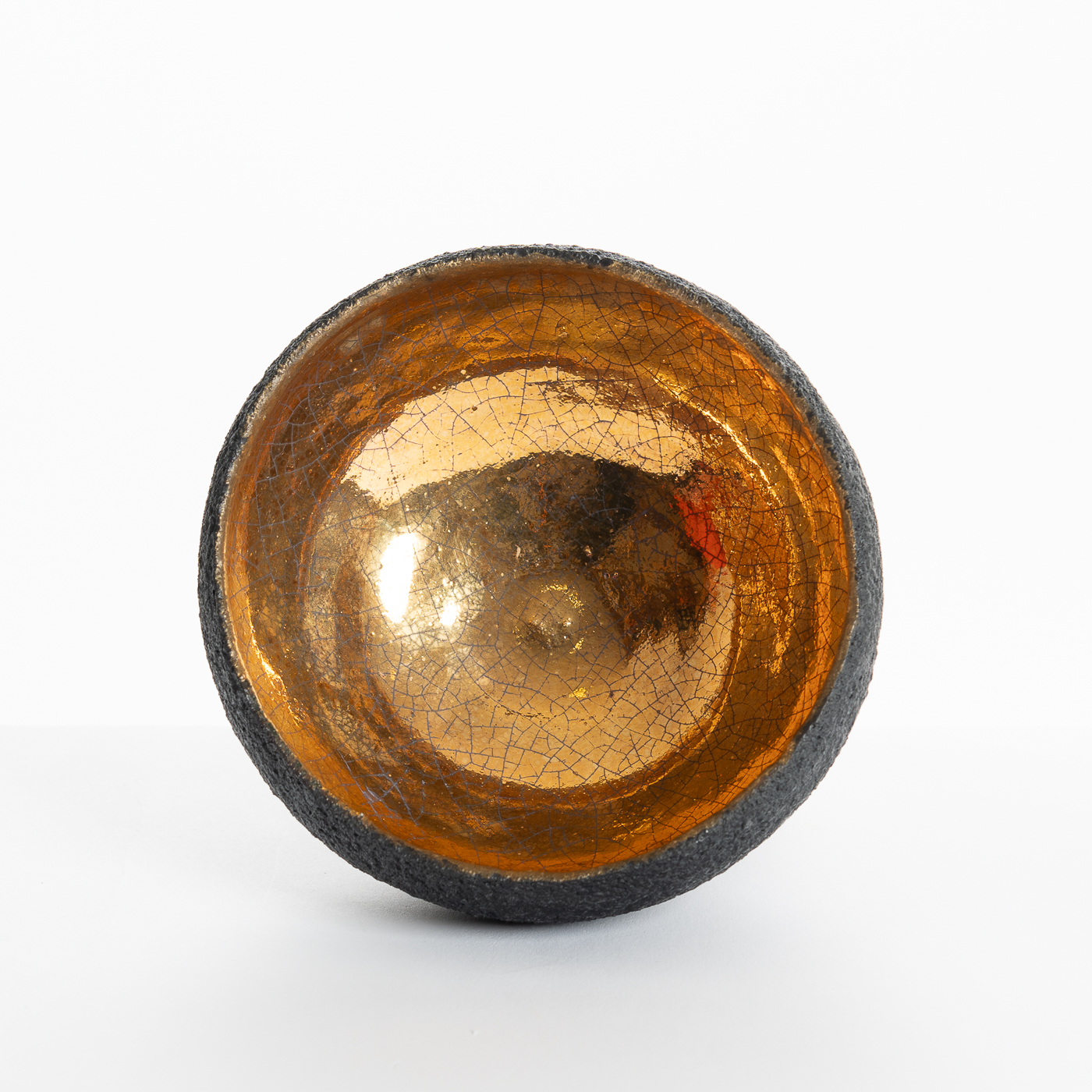 SF209Y881 Medium Round Bowl Black/Gold