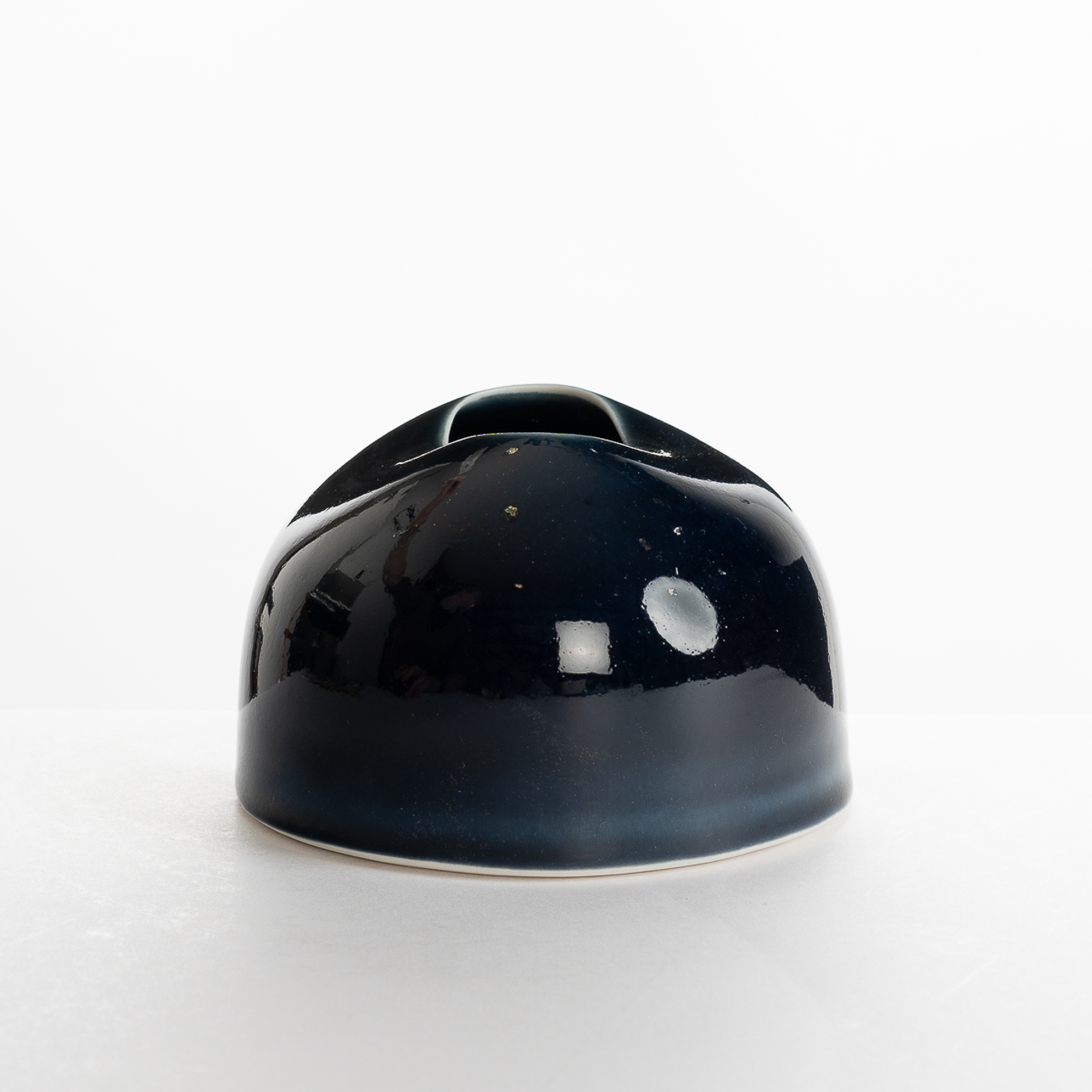 TG356Y213 Table Vessel Mazarine