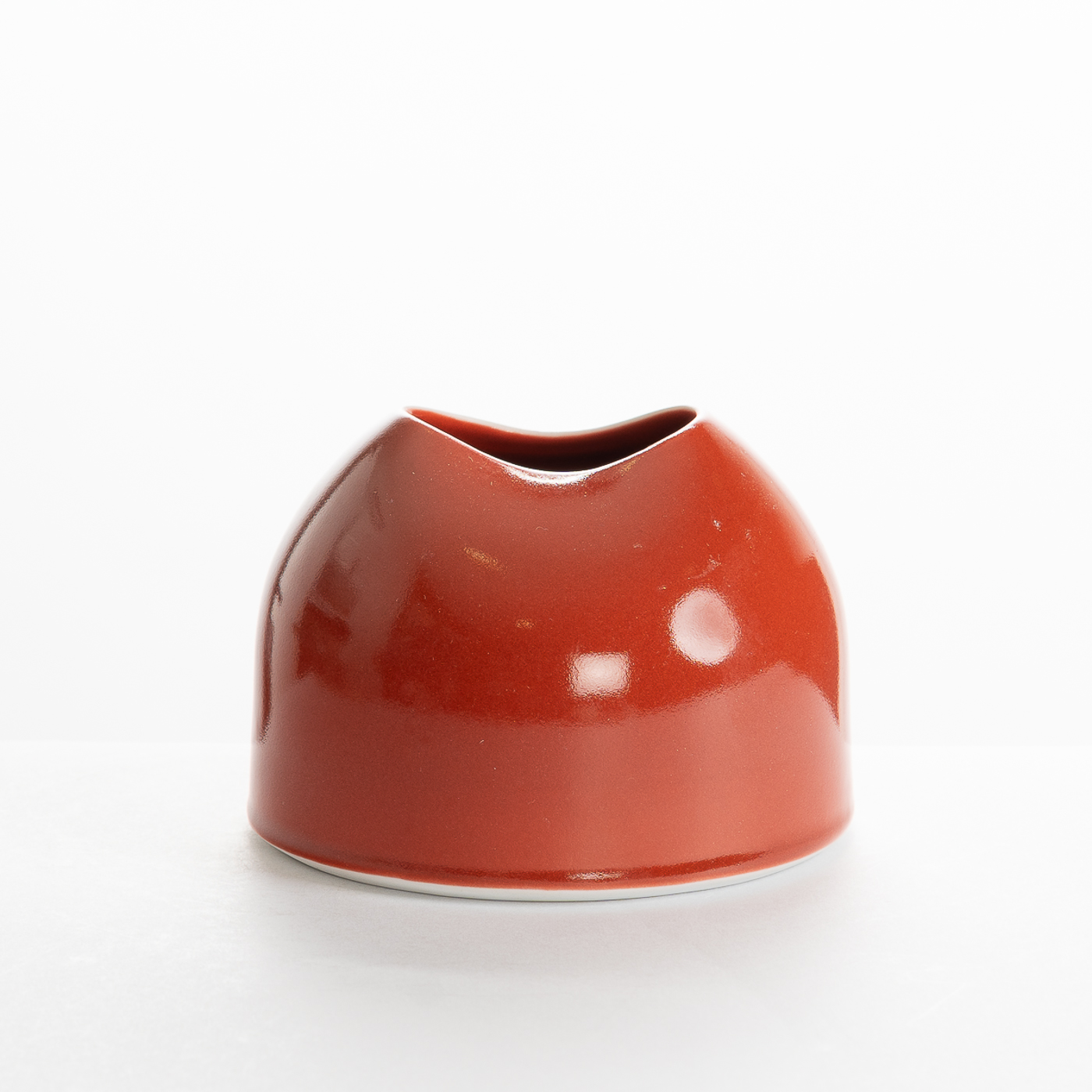 TG356Y214 Table Vessel Minium