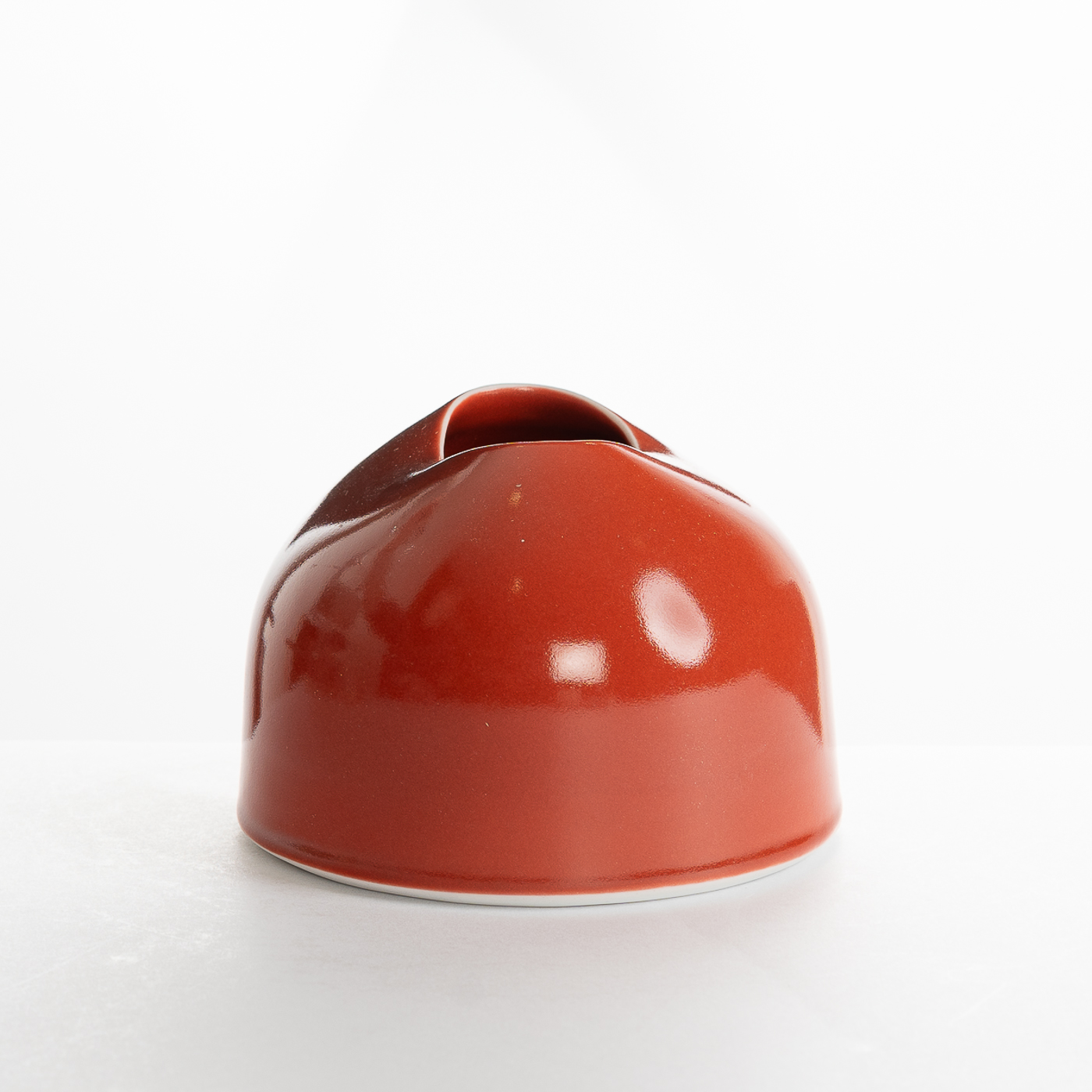 TG356Y214 Table Vessel Minium