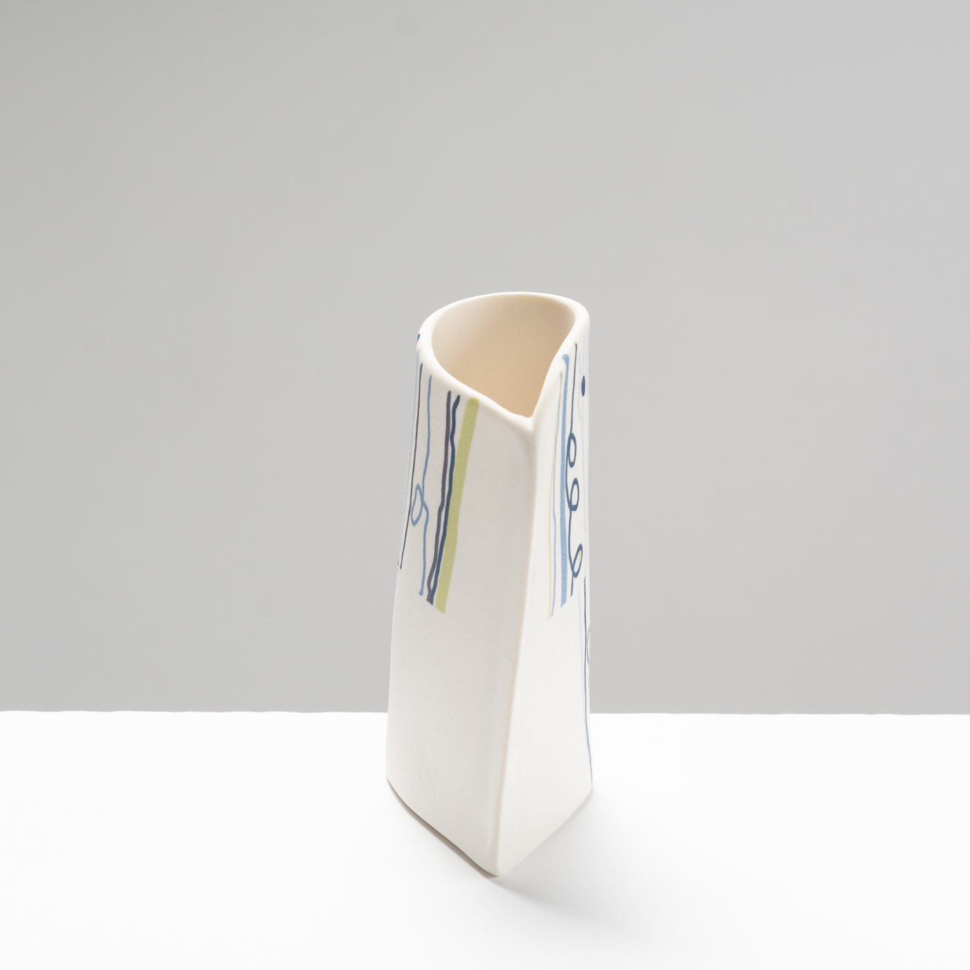 CS581Y33 Land Extra Small Teardrop Vessel