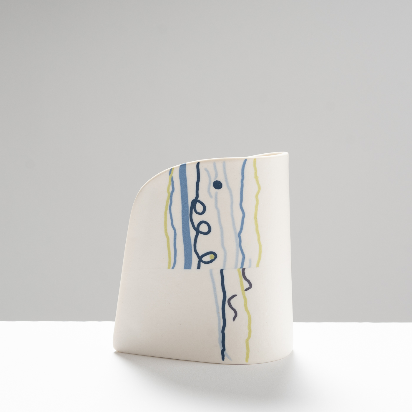 CS581Y33 Land Extra Small Teardrop Vessel