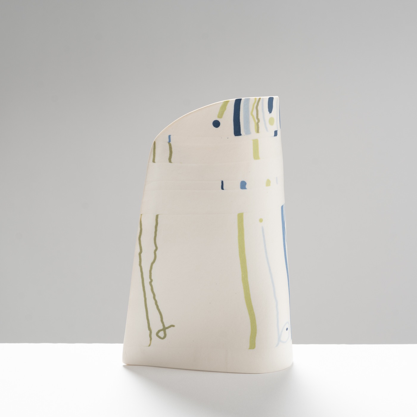 CS581Y36 Medium Teardrop Vessel