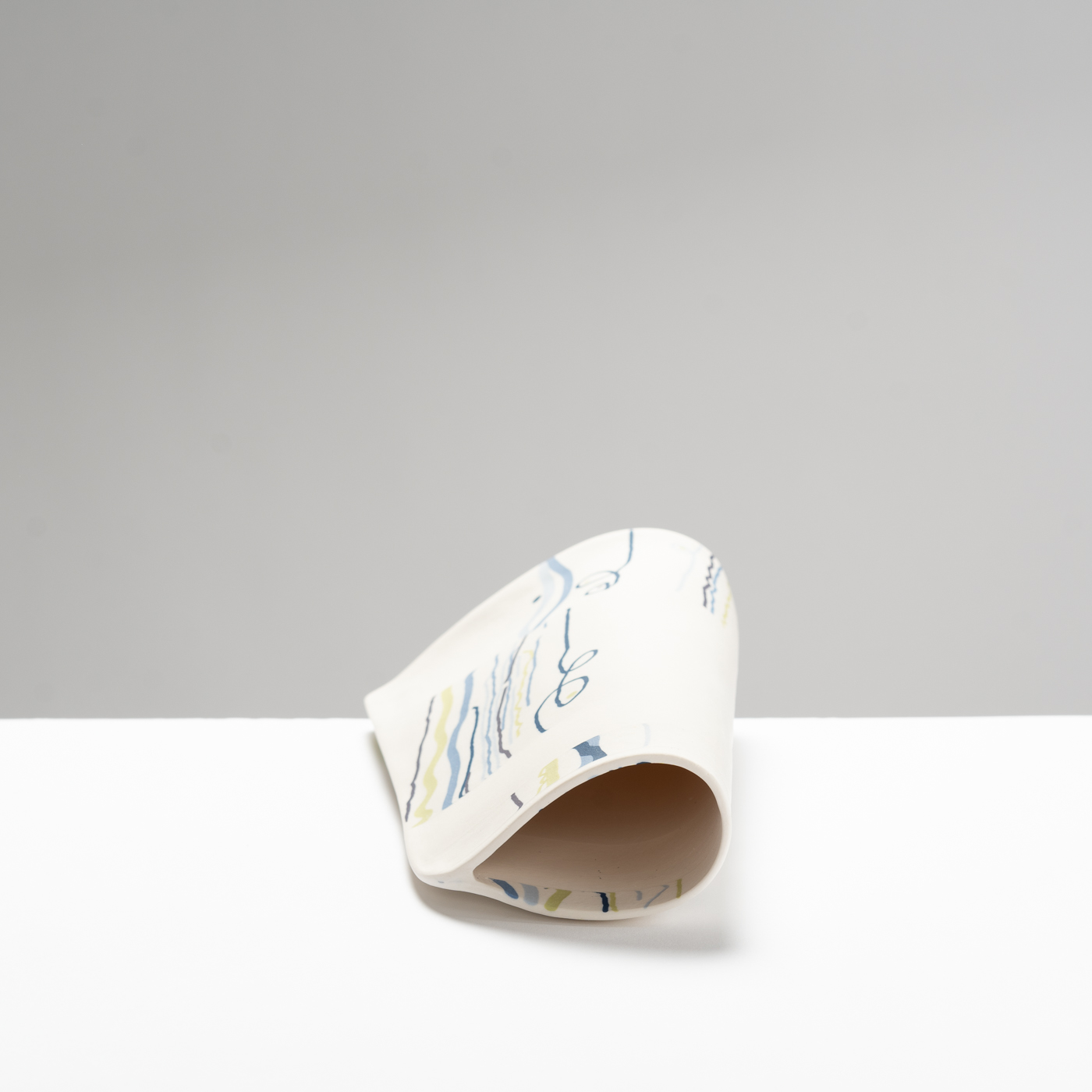 CS581Y38 Tall Teardrop Vessel