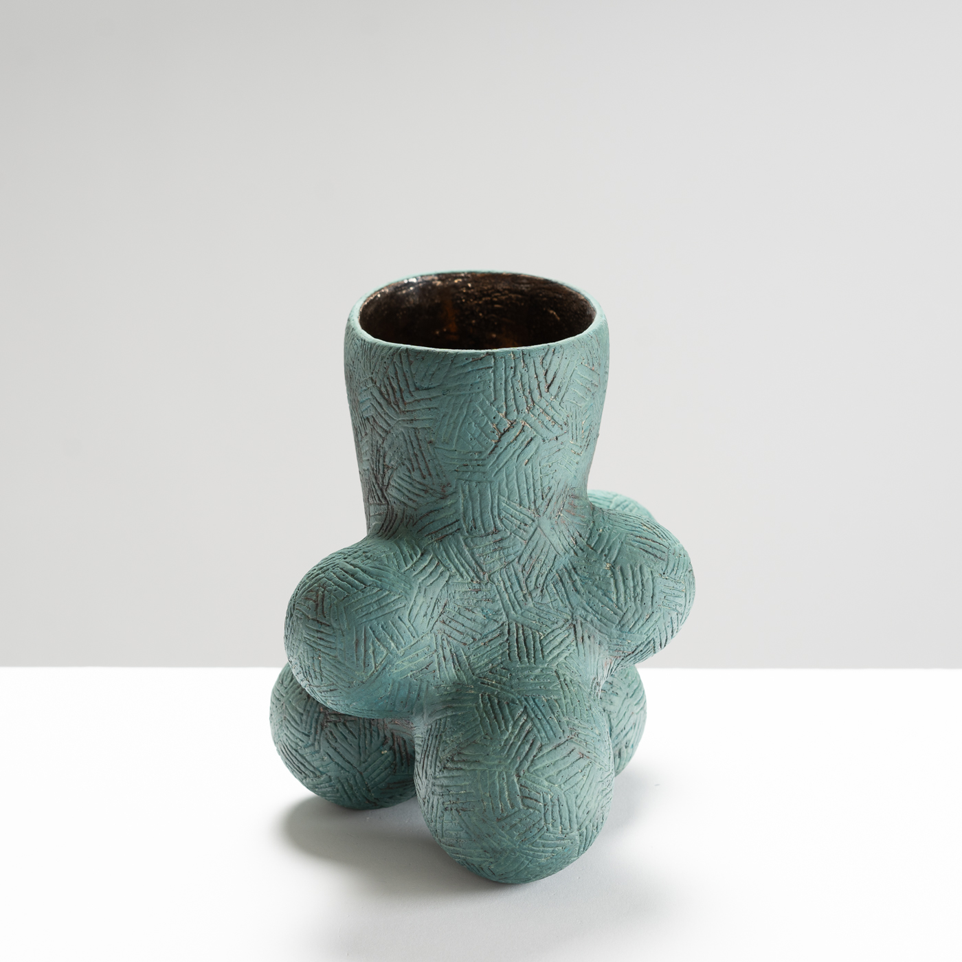 KB561Y37 Cloud Form with Metallic