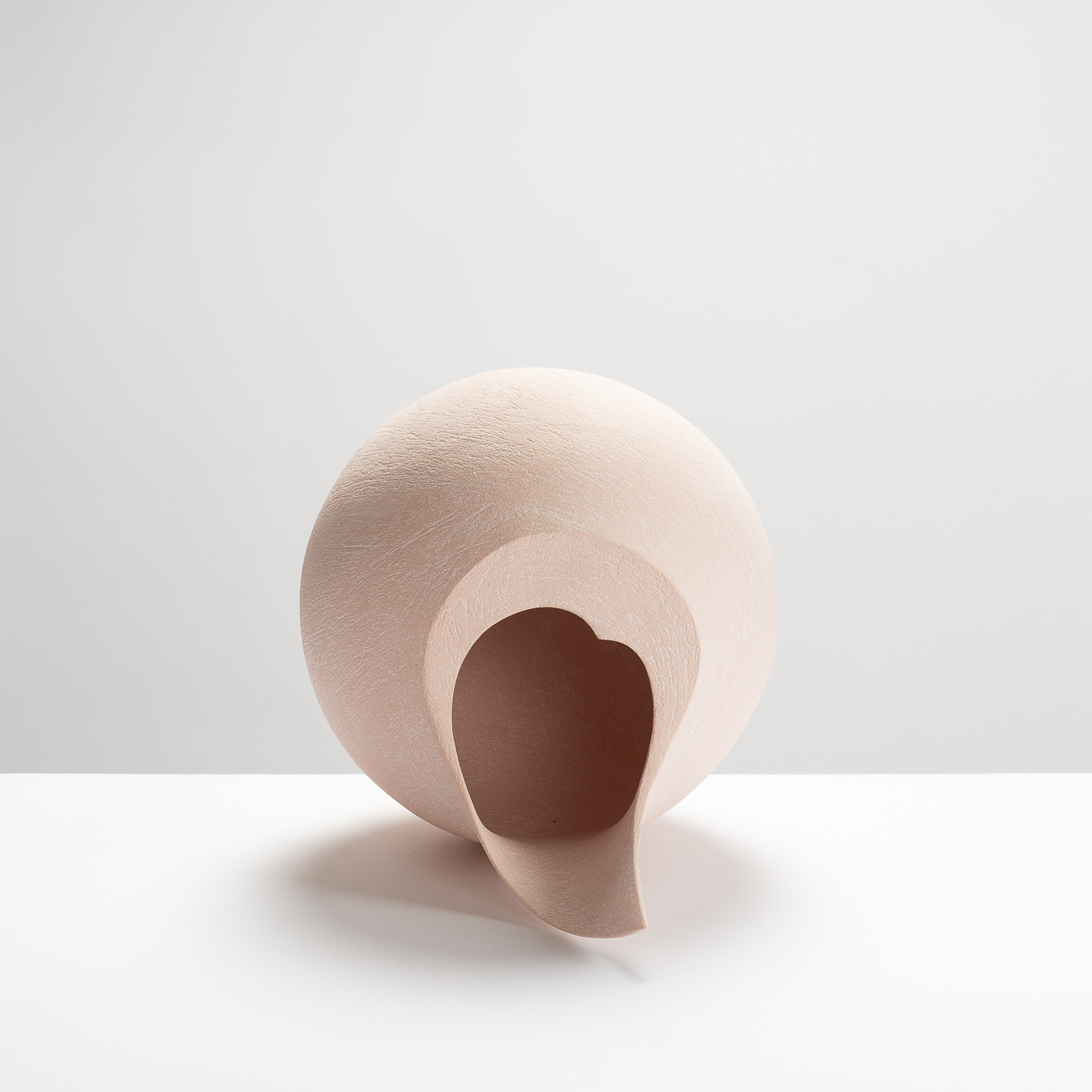 MP531Y26 Pink Point Sculpture