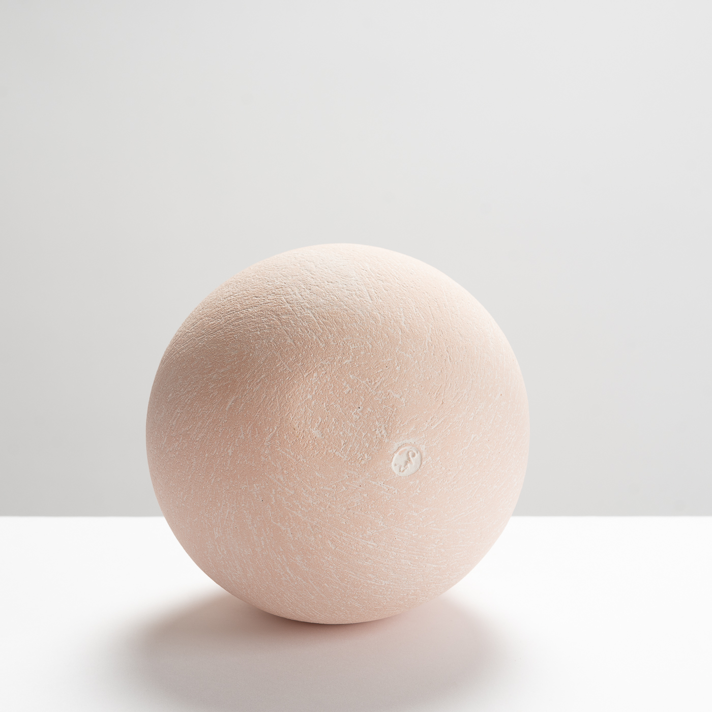 MP531Y28 Pink Point Sculpture