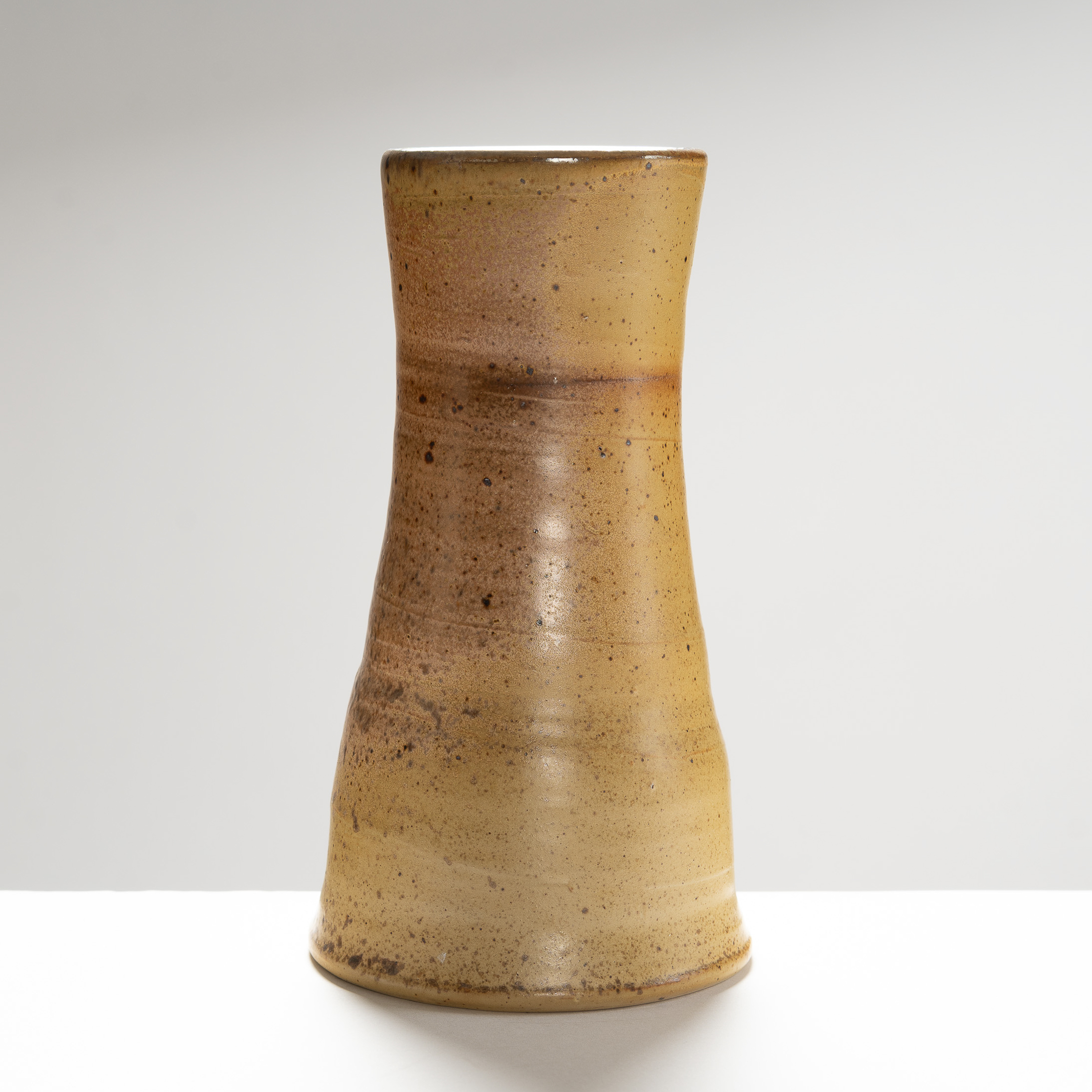 MS162Y298 Tall Carafe