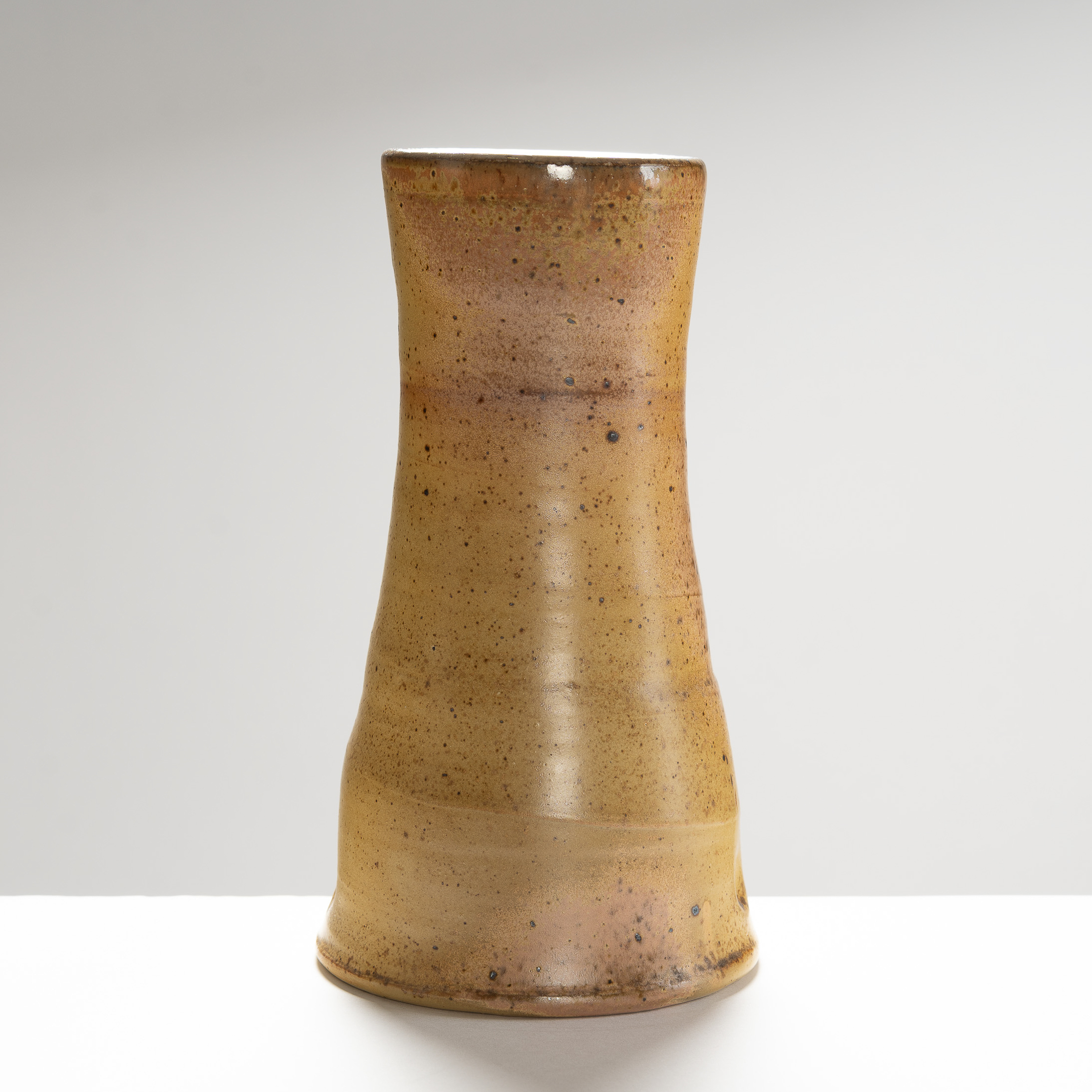 MS162Y298 Tall Carafe