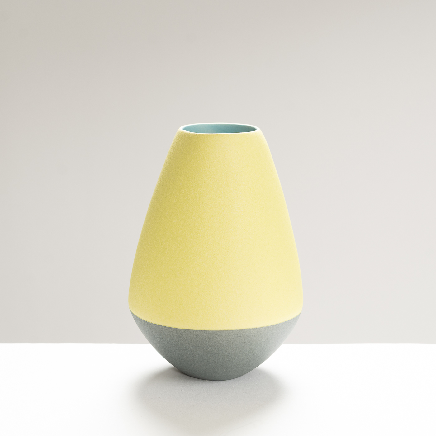 MW354Y111 Medium Vessel