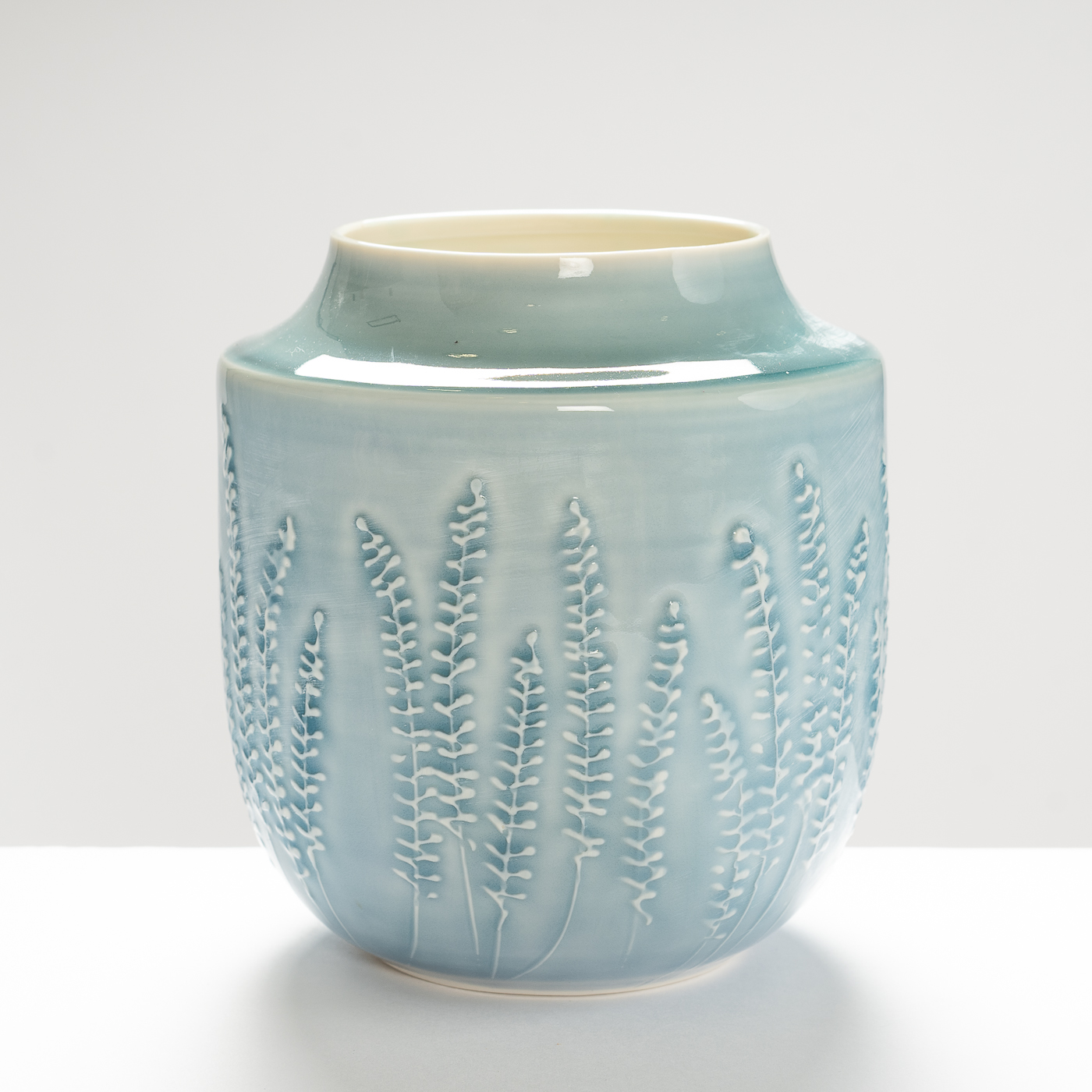 SW530Y103 Large Heather U-Vase