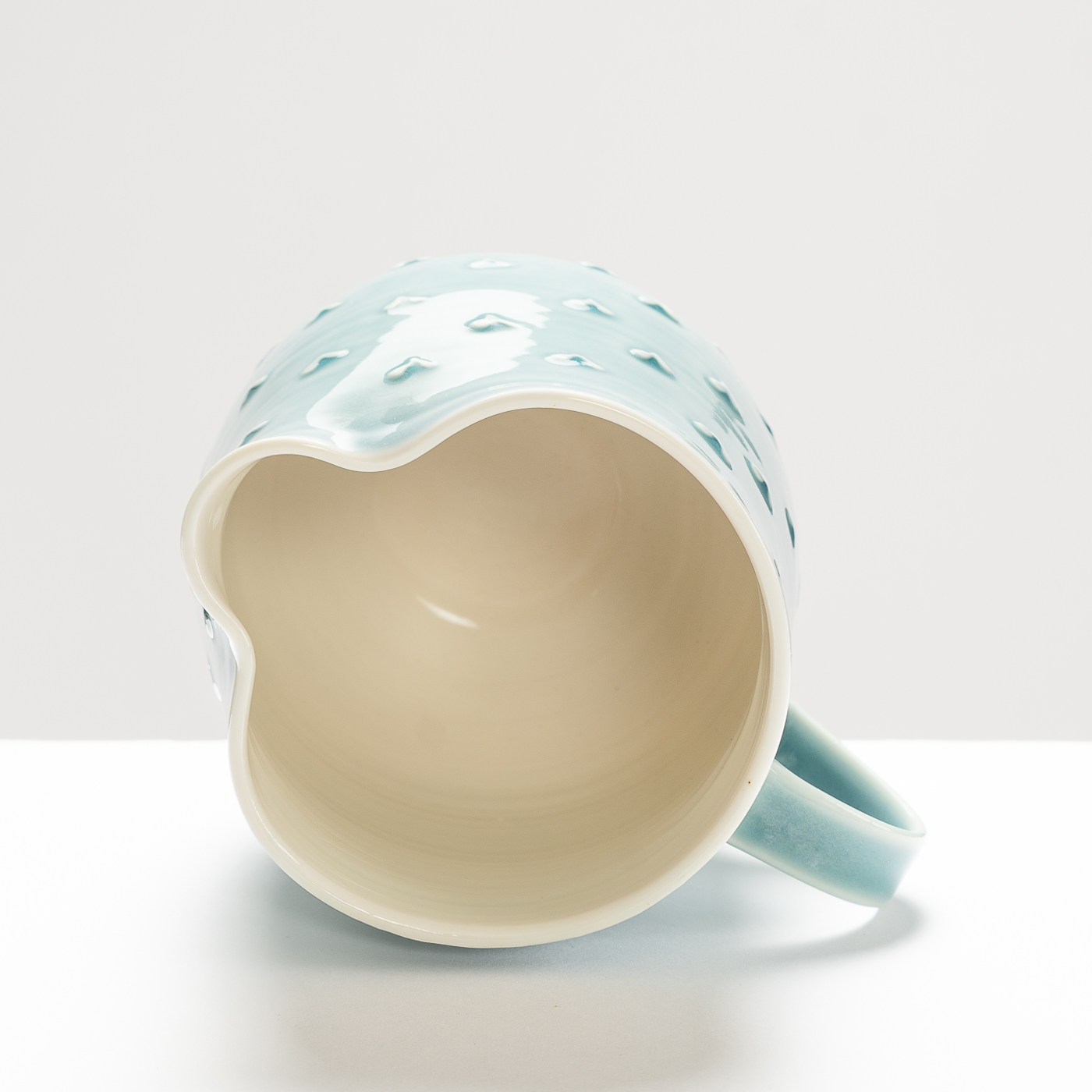 SW530Y83 Large Round Leaf Jug