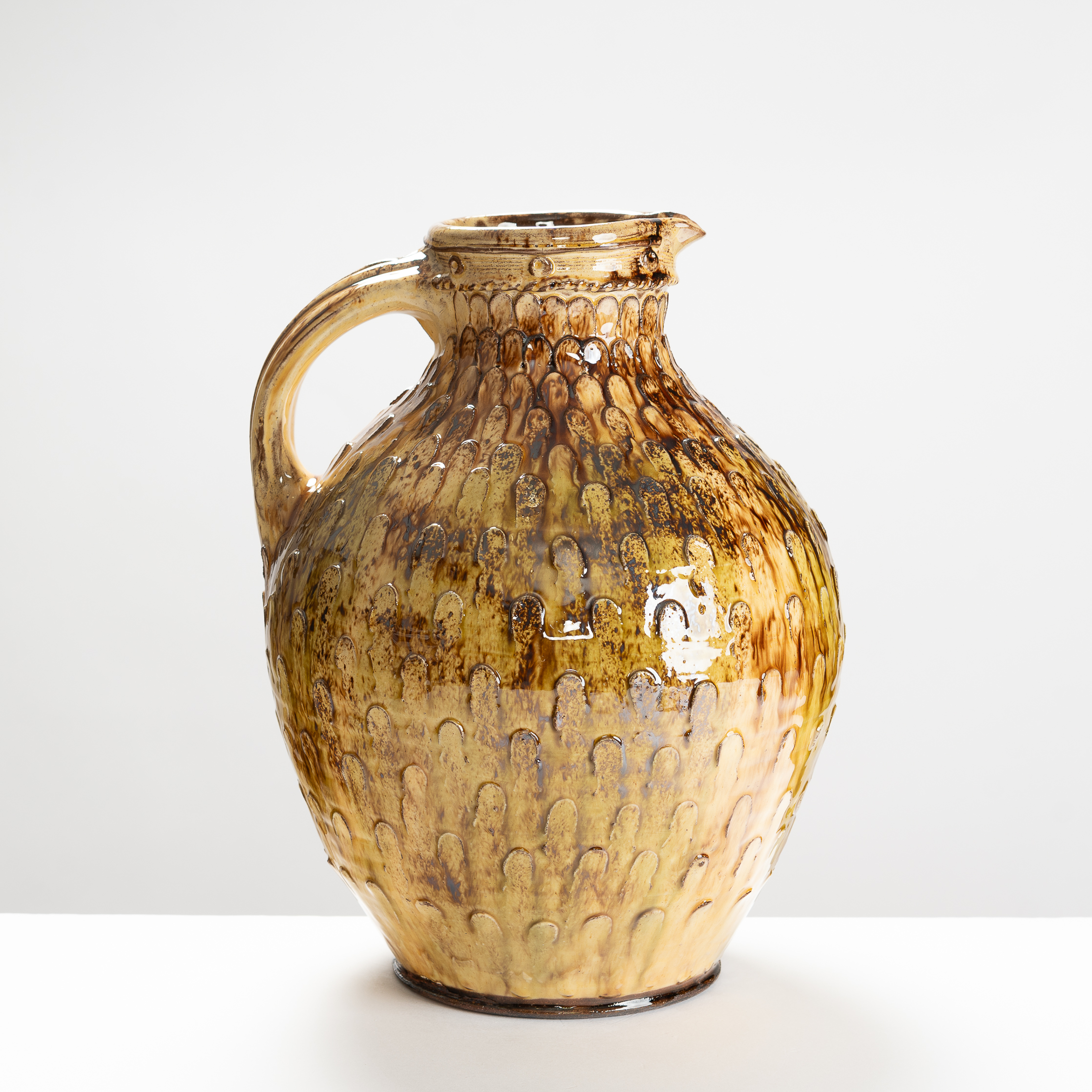 DF481Y83 Large Pellet Jug Pale