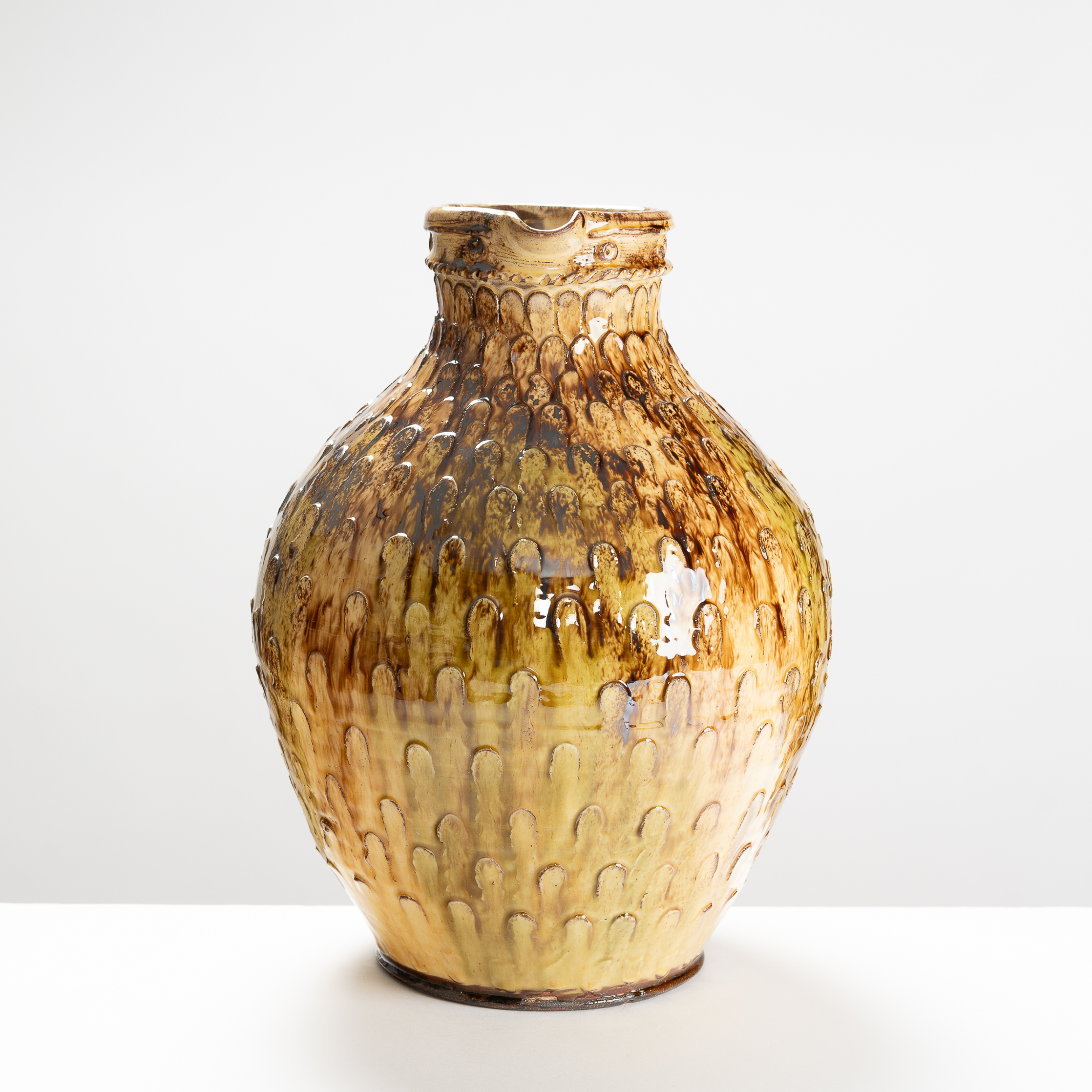 DF481Y83 Large Pellet Jug Pale