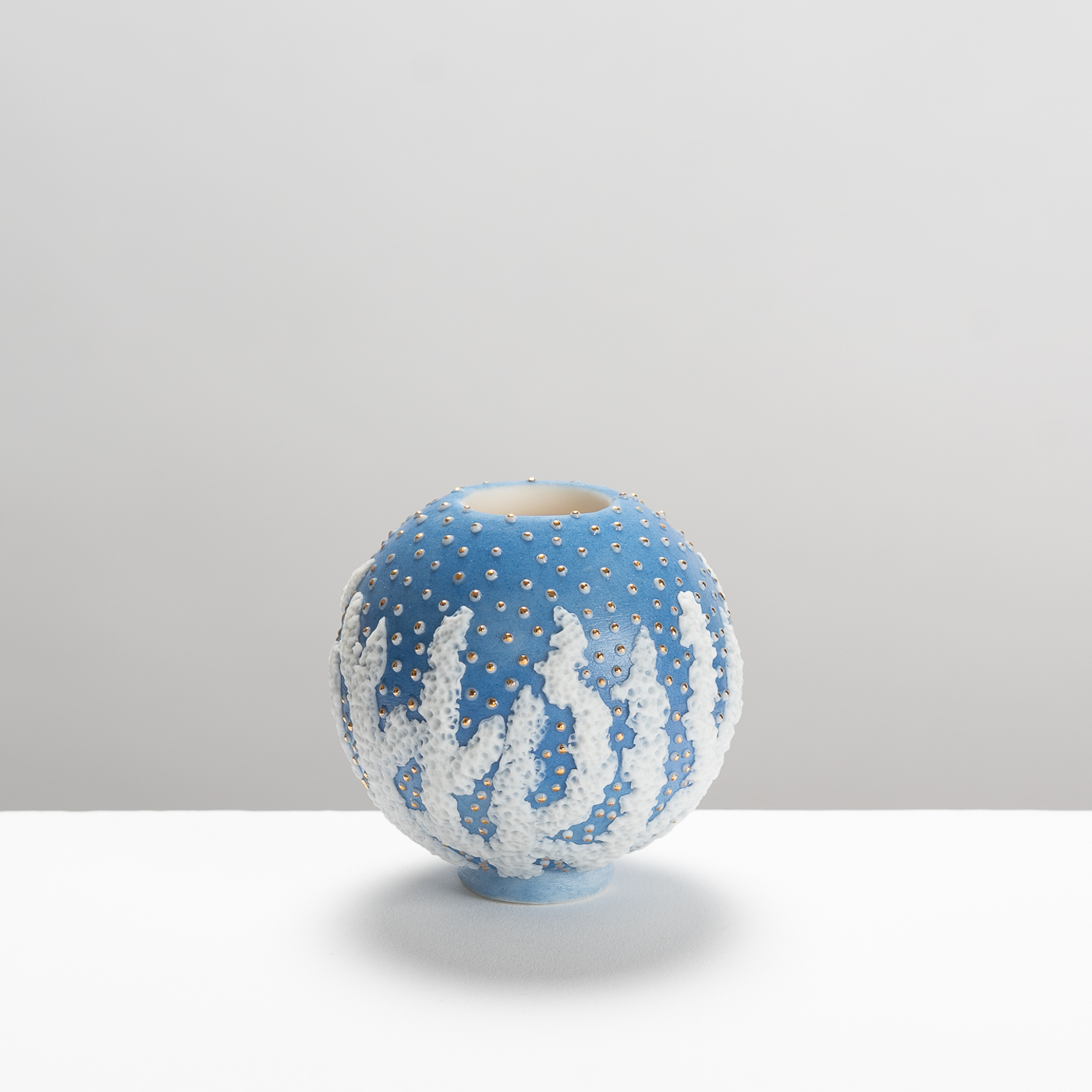 DE430Y24 Small Blue Moon Jar