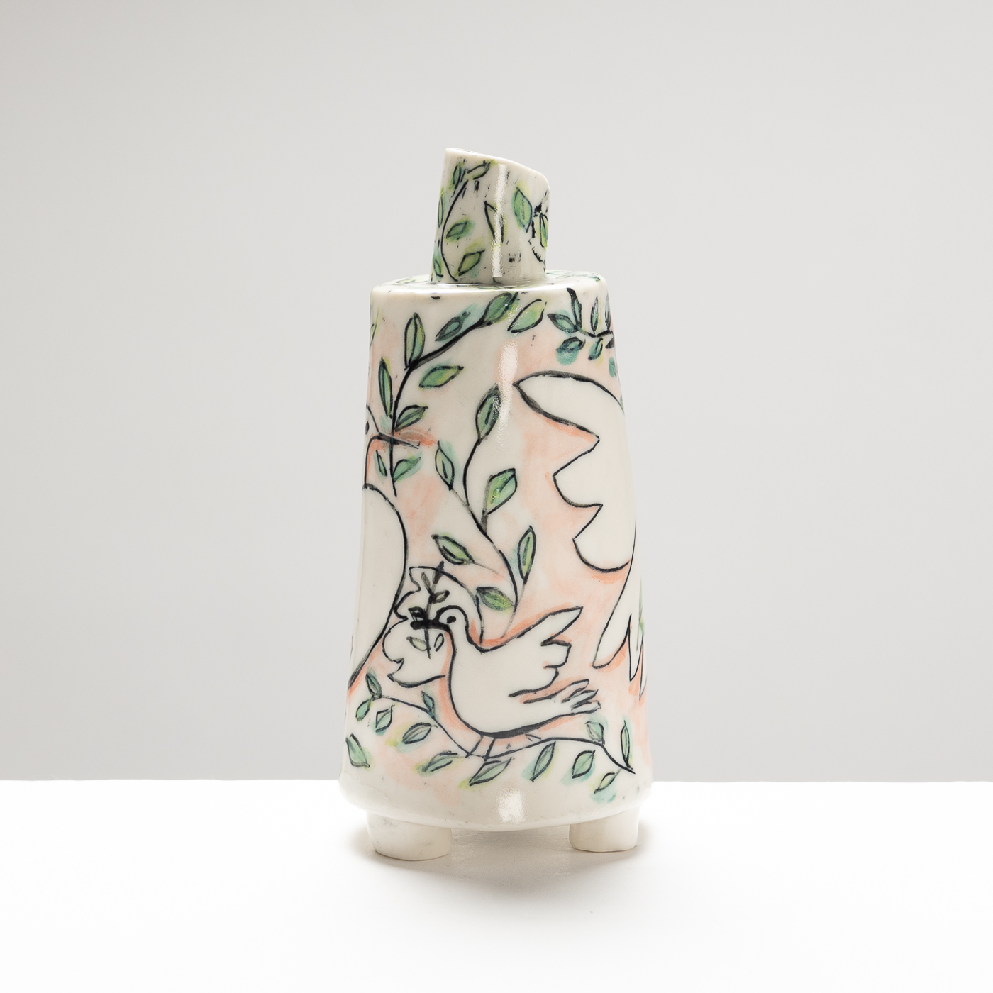 GA541Y26 Dove Peace Vessel I