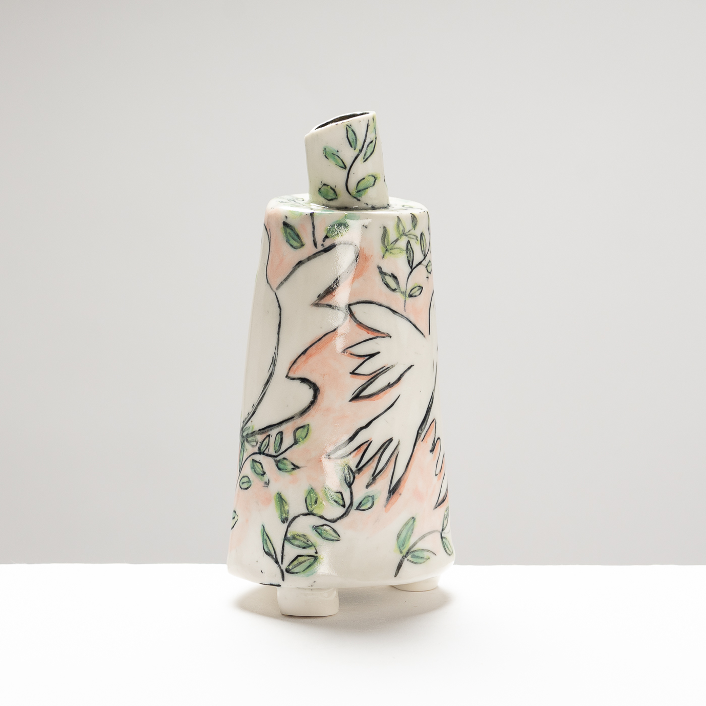 GA541Y26 Dove Peace Vessel I