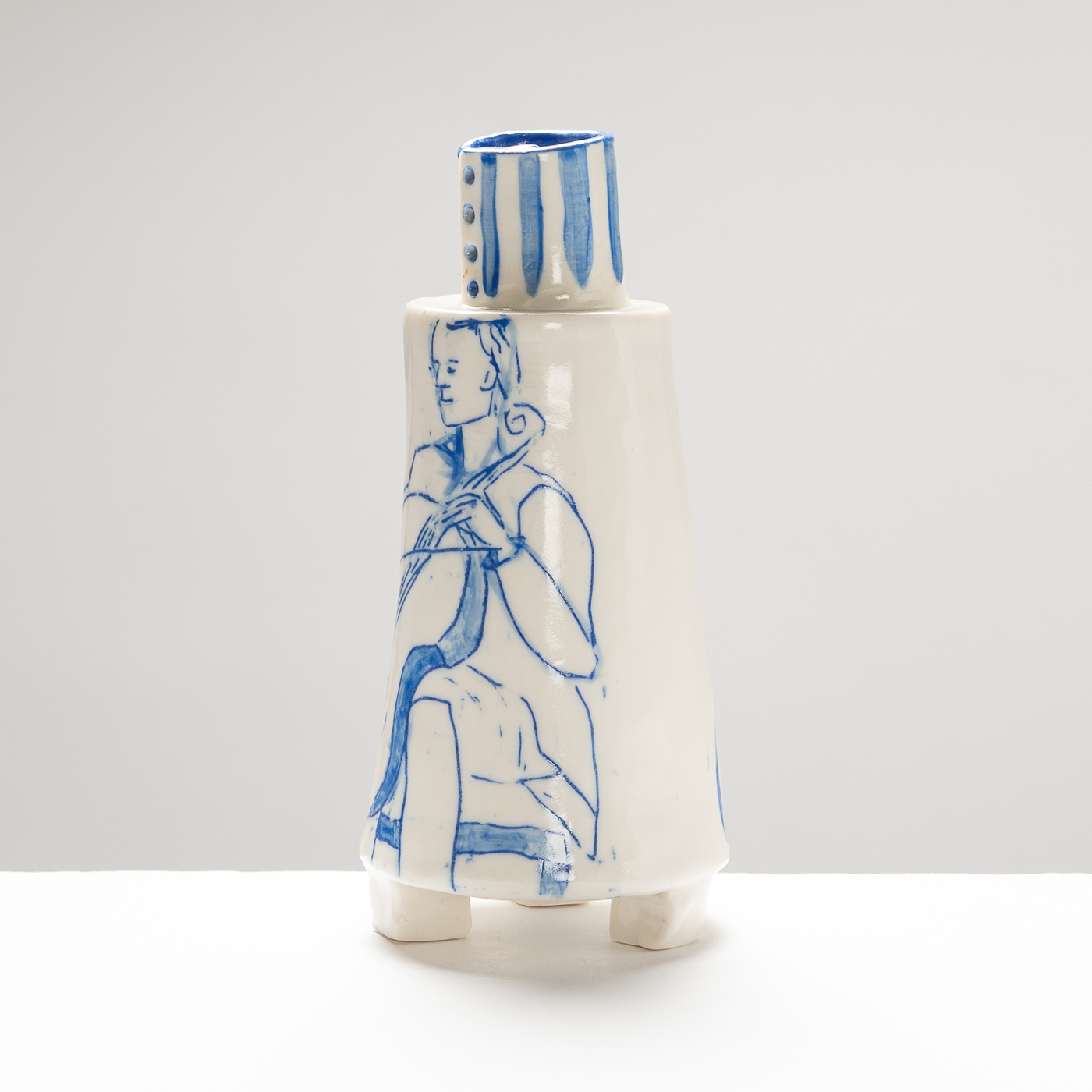 GA541Y29 Cellists Blue