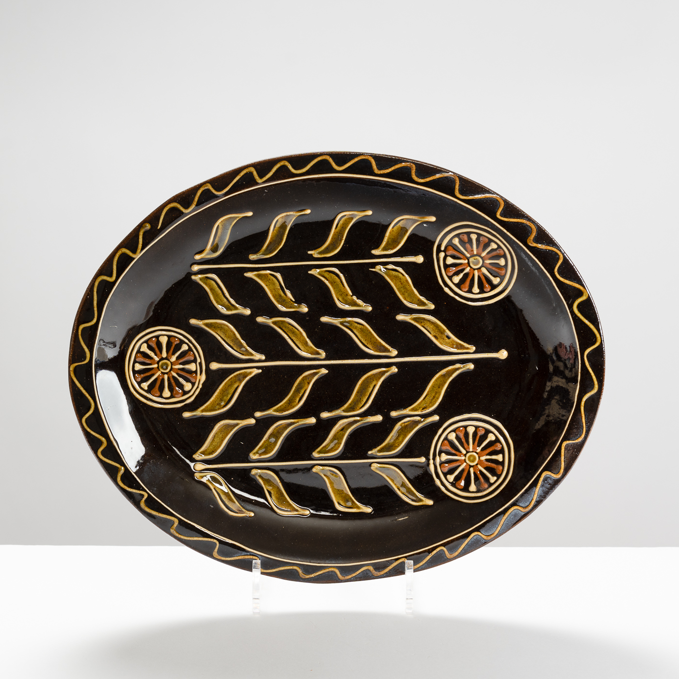 HMA387Y126 Oval Sunflower Dish Black