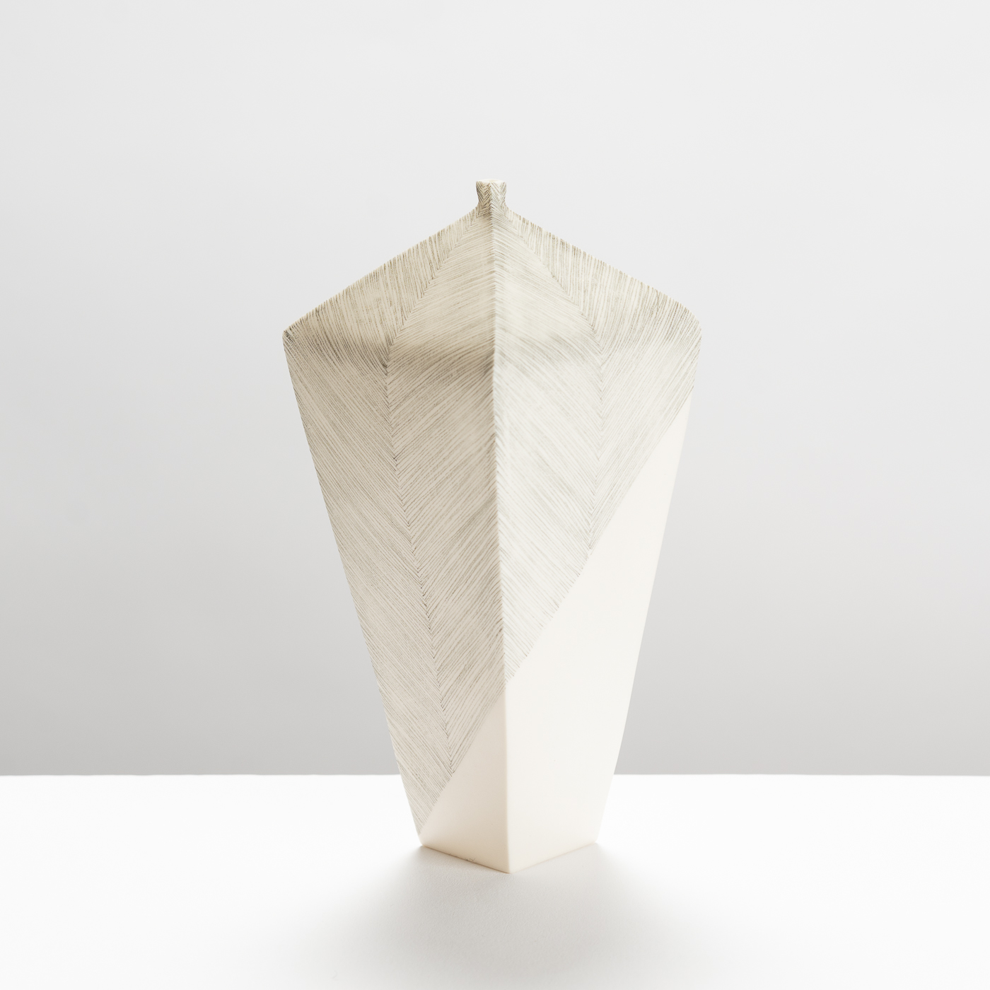 JA512Y35 Tapered Vessel Drawn