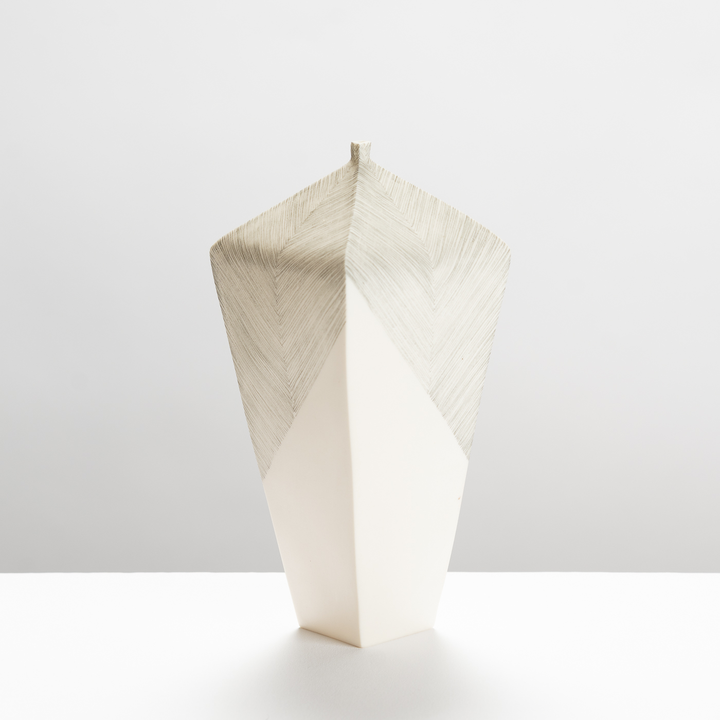 JA512Y35 Tapered Vessel Drawn