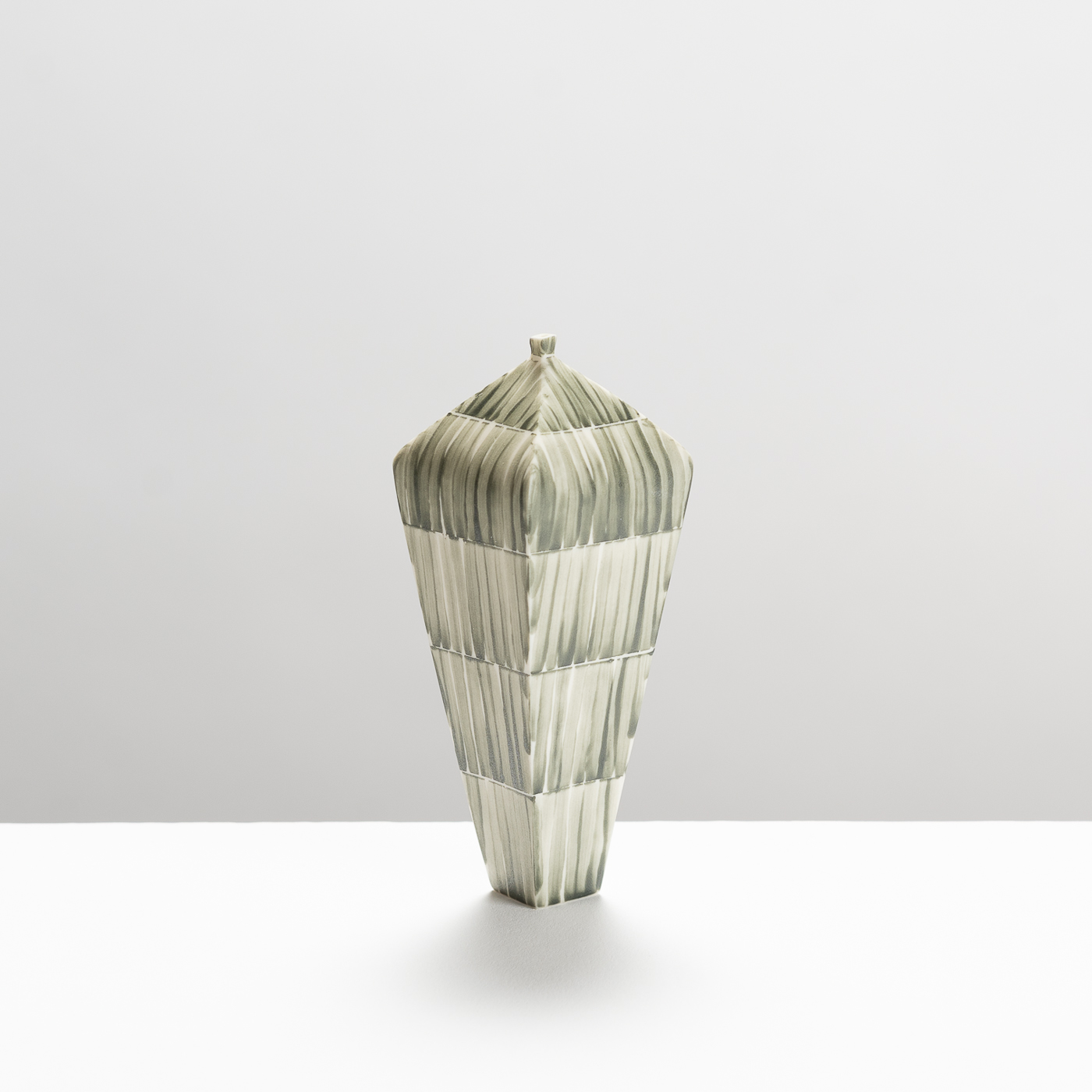 JA512Y36 Tapered Vessel Brush