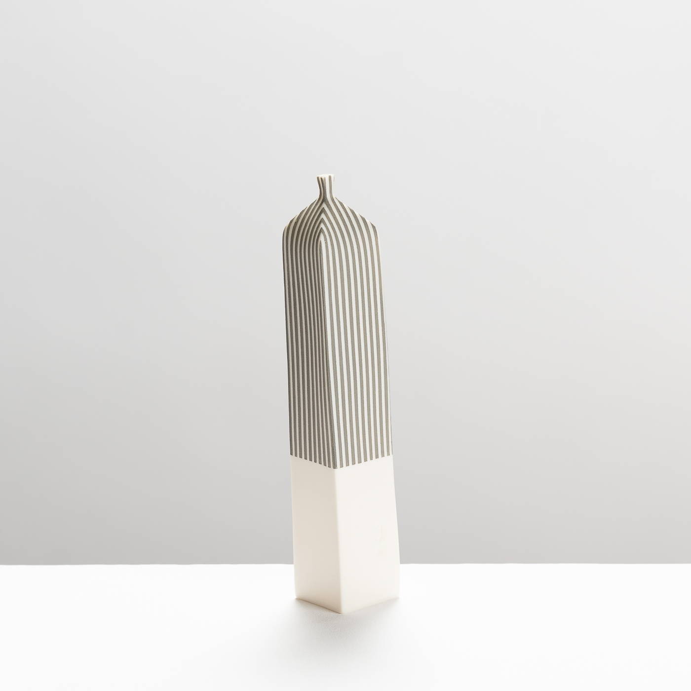 JA512Y42 Tall Rectangular Stripe