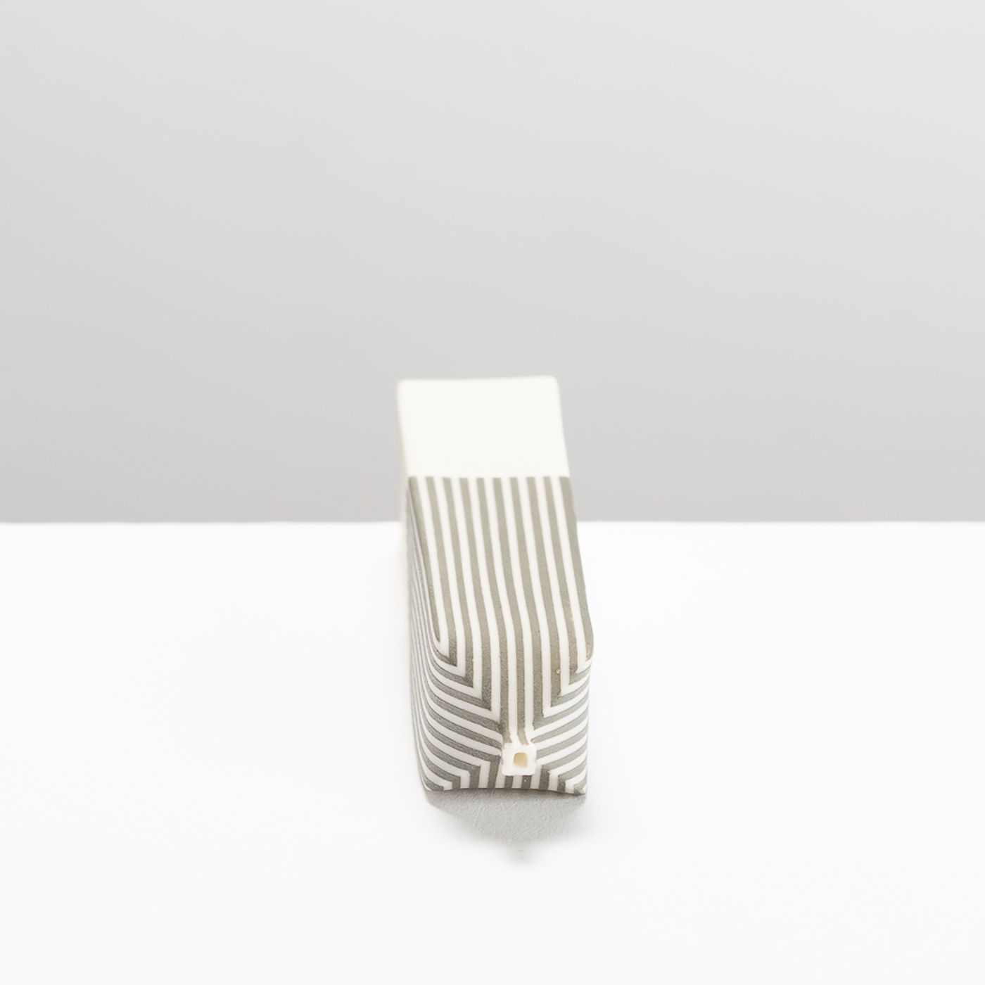 JA512Y42 Tall Rectangular Stripe