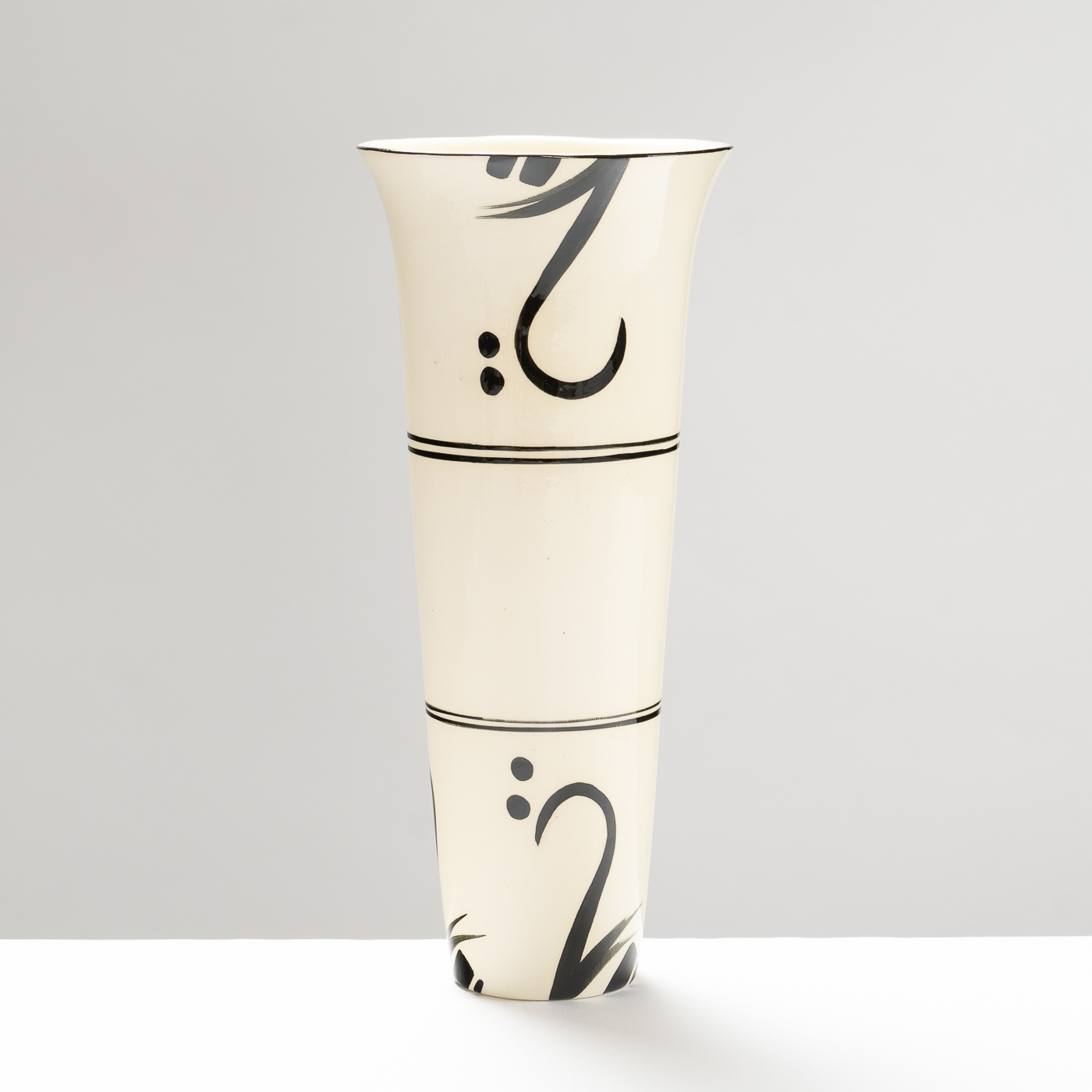 JC119Y2860 Kufic Medium Vase