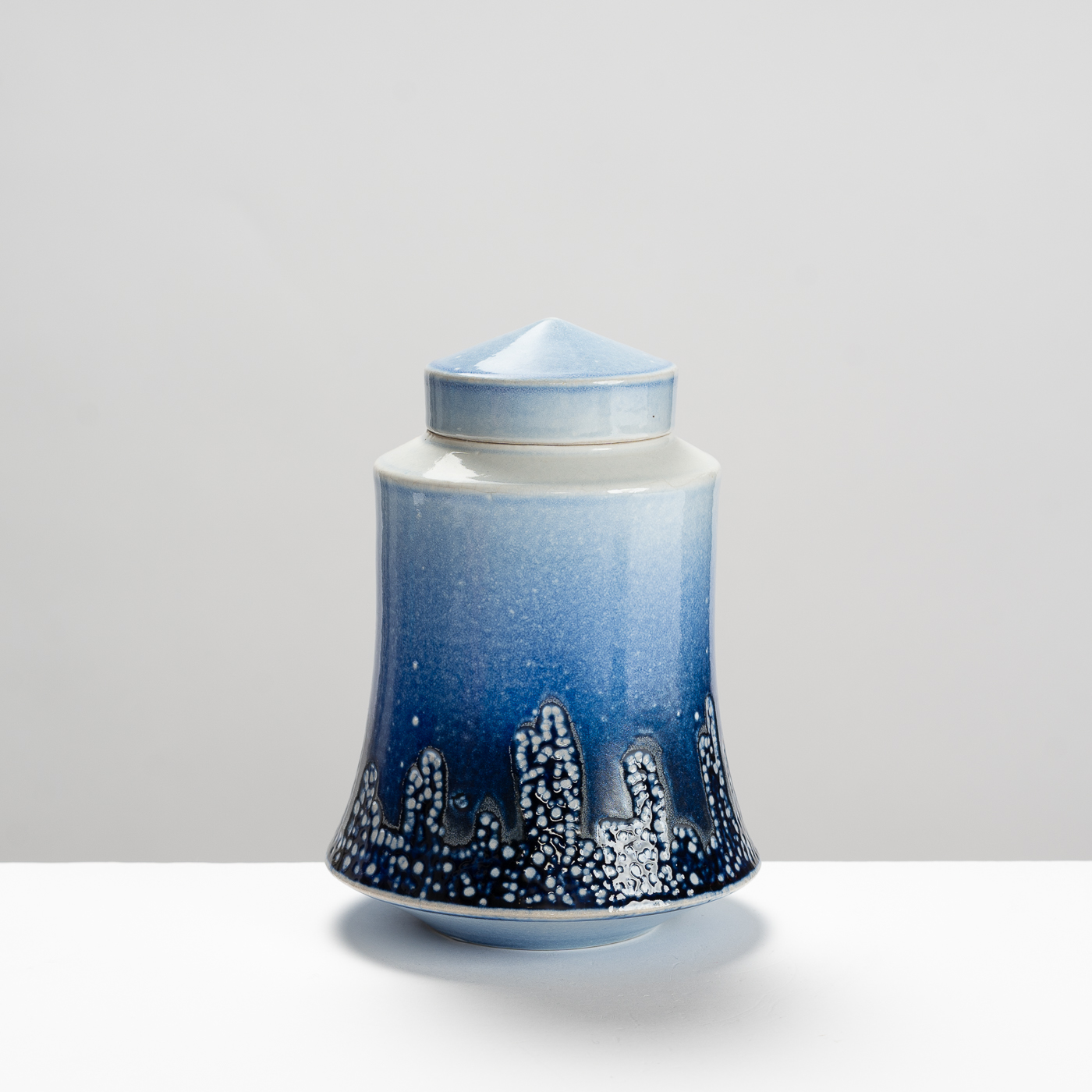 JN357Y364 Saltglazed Jar