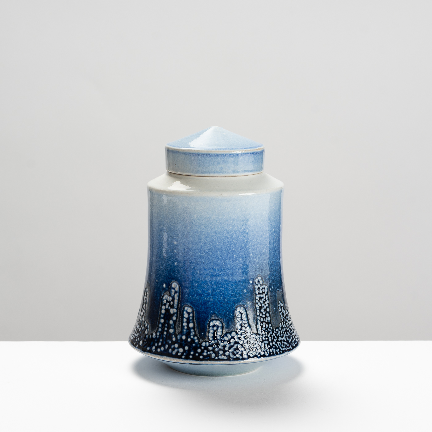 JN357Y364 Saltglazed Jar