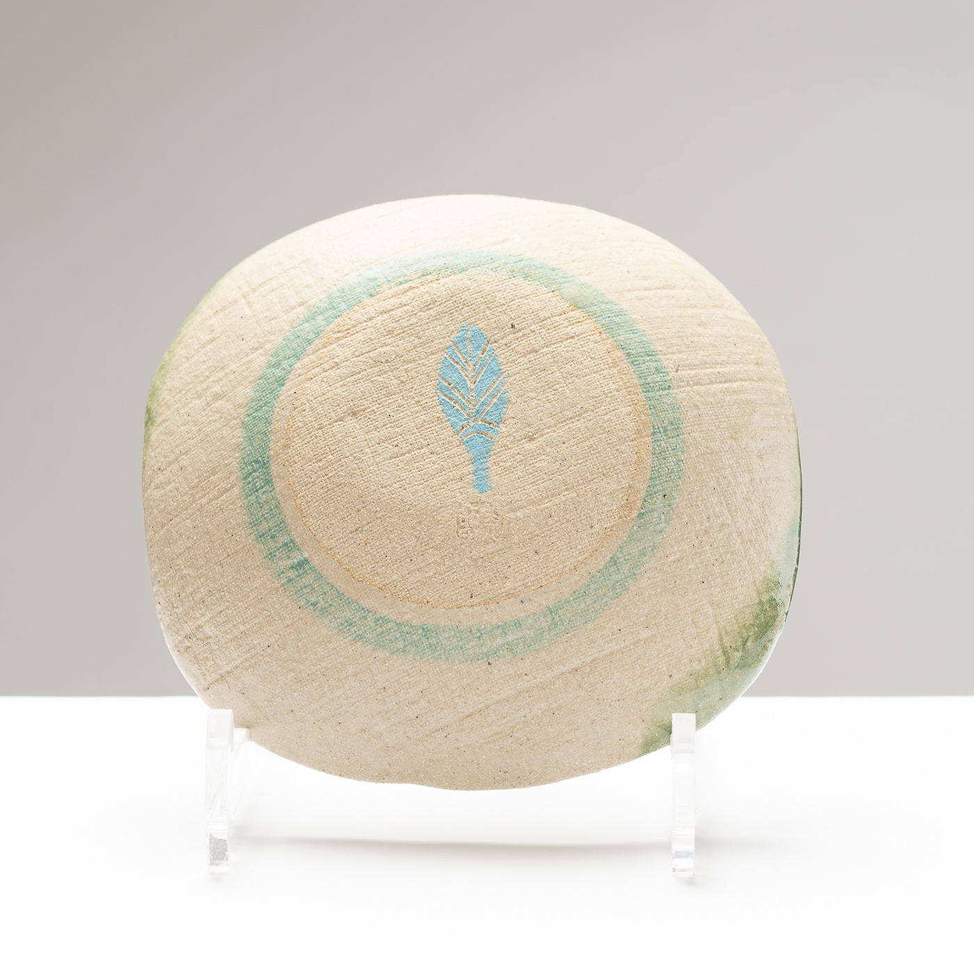 JFK394Y363 Grasshopper Plate