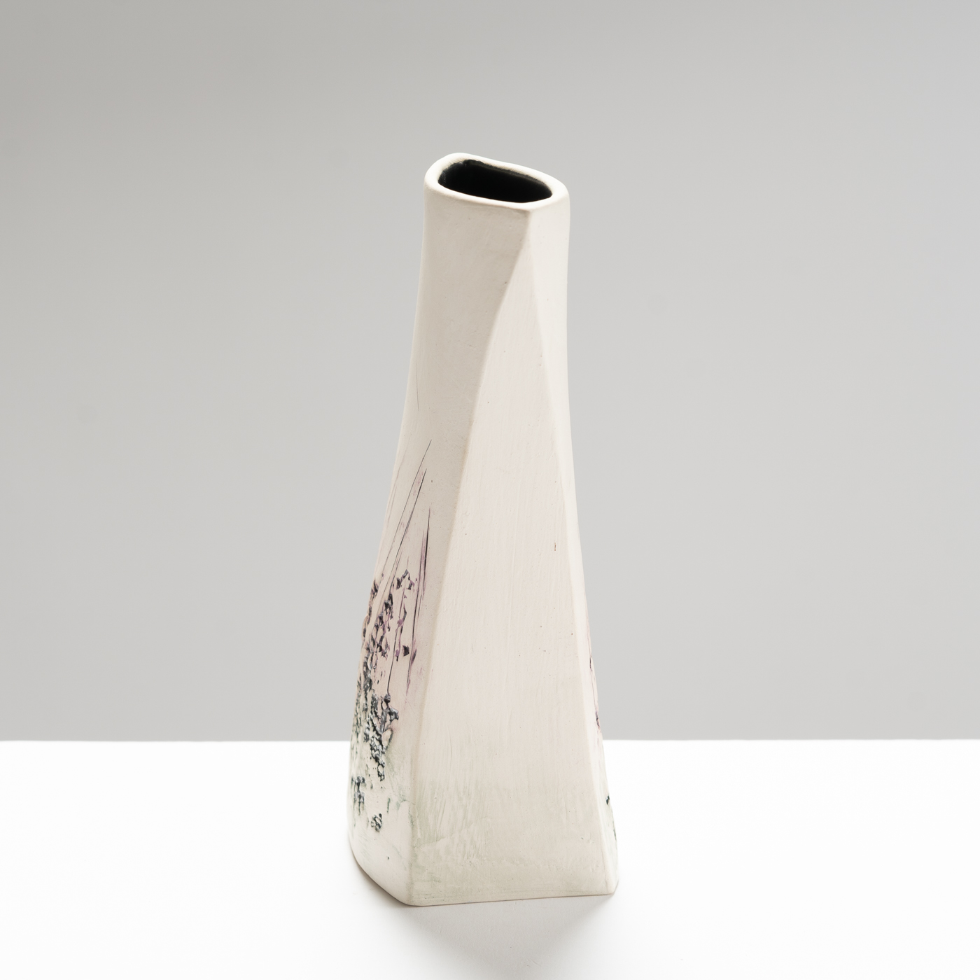 TW92Y1257 Small Journey