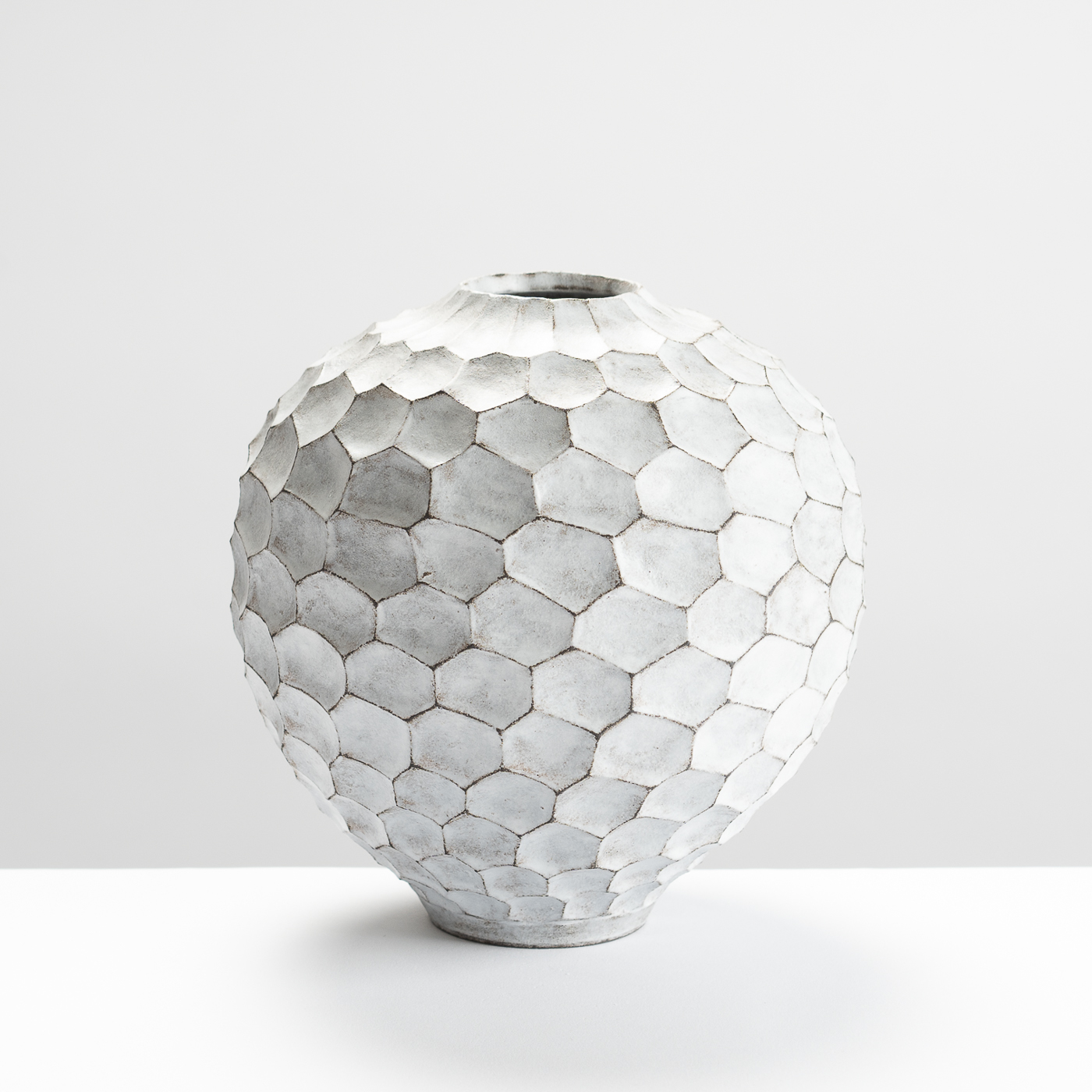 JA542Y46 Tin White Jar