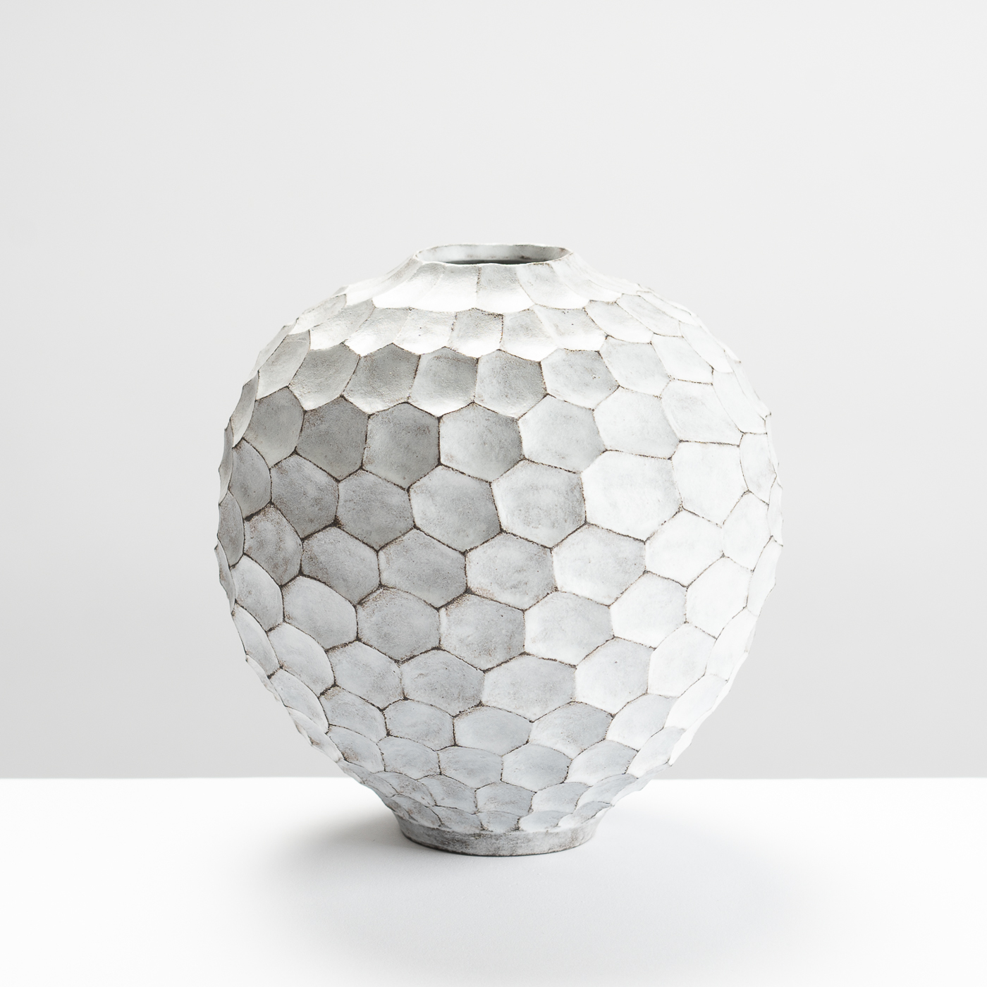 JA542Y46 Tin White Jar