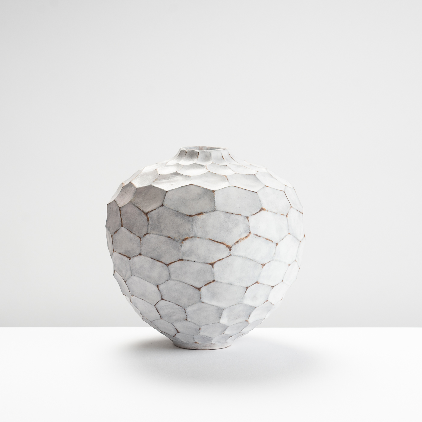 JA542Y47 Chalk White Jar