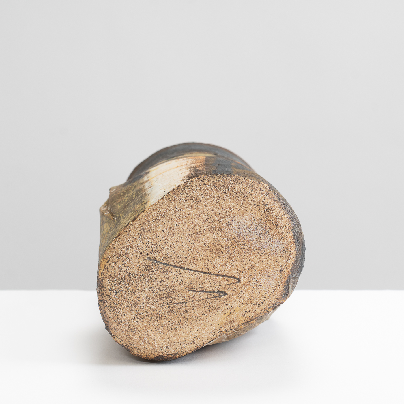 RW312Y175 Scorched Bark Vessel Medium