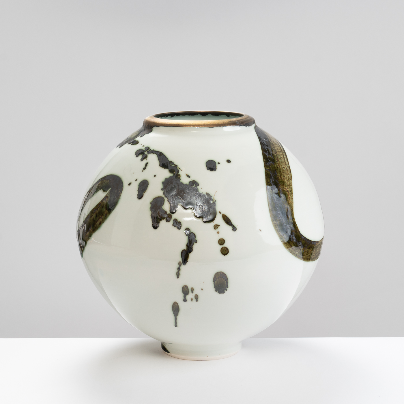 TT525Y170 Large Moon Jar Splash